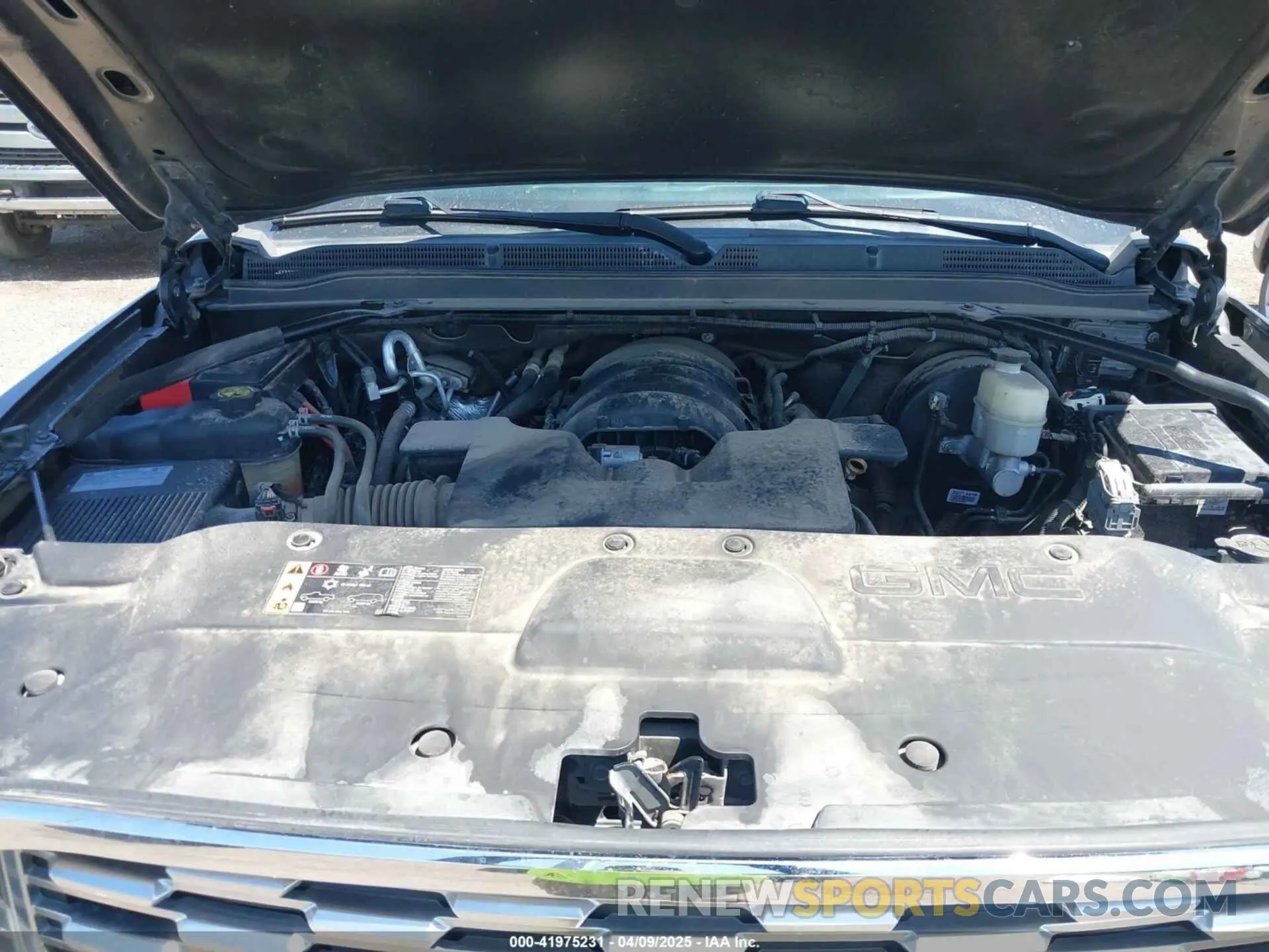 10 fotografías del automóvil dañado 1GKS1CKJ3KR387241 GMC YUKON 2019