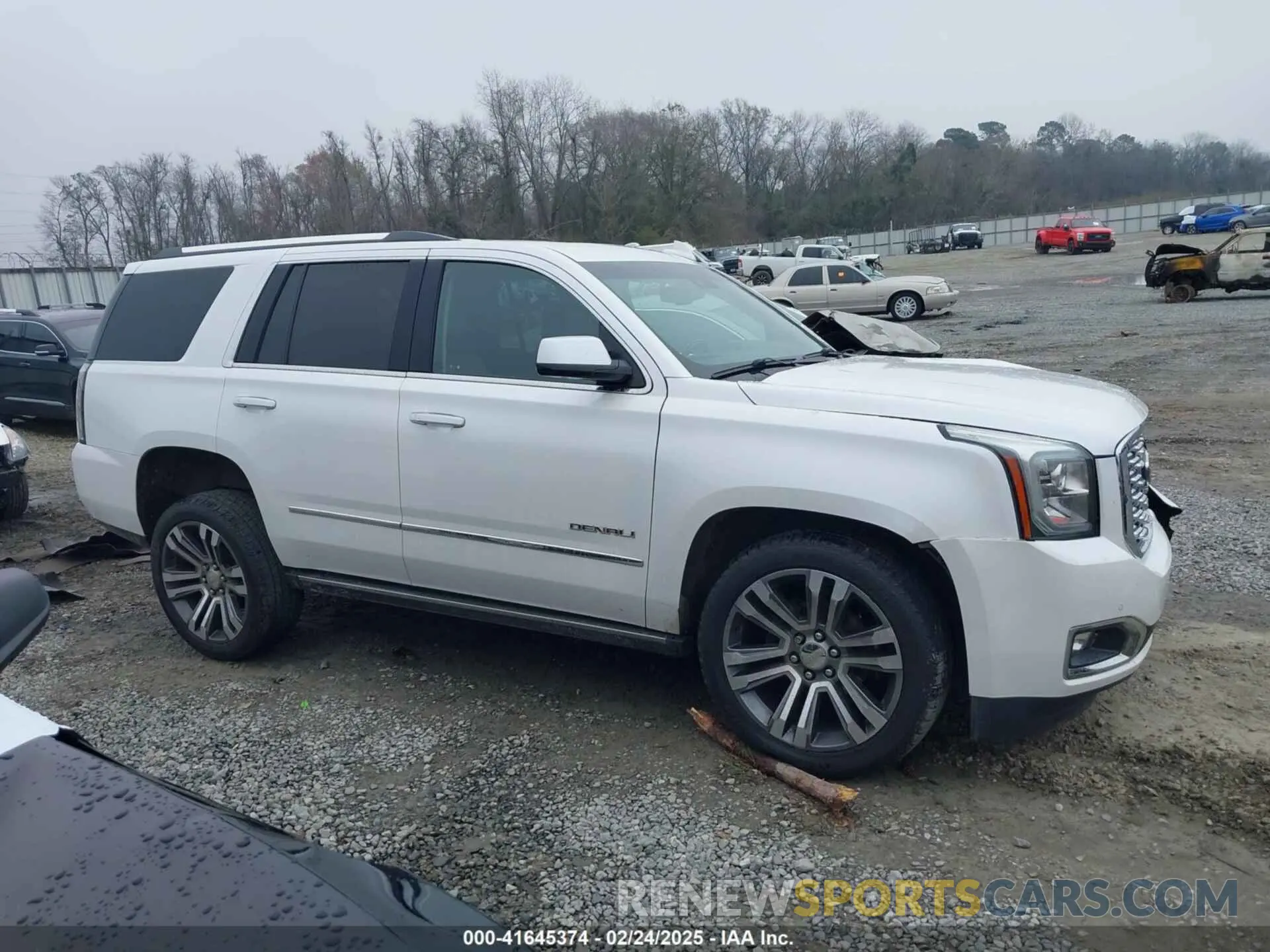 13 fotografías del automóvil dañado 1GKS1CKJ7KR364240 GMC YUKON 2019