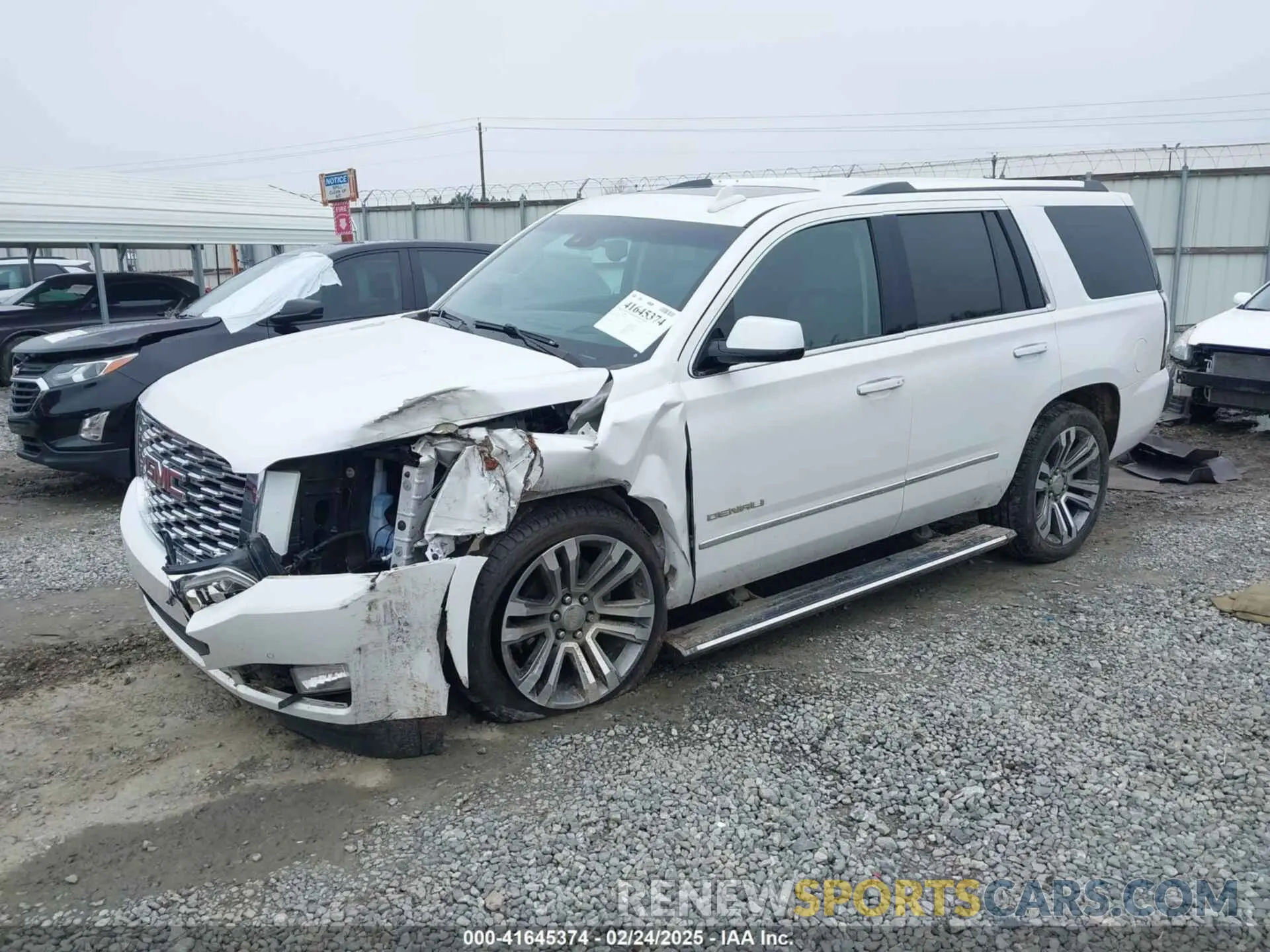 2 fotografías del automóvil dañado 1GKS1CKJ7KR364240 GMC YUKON 2019