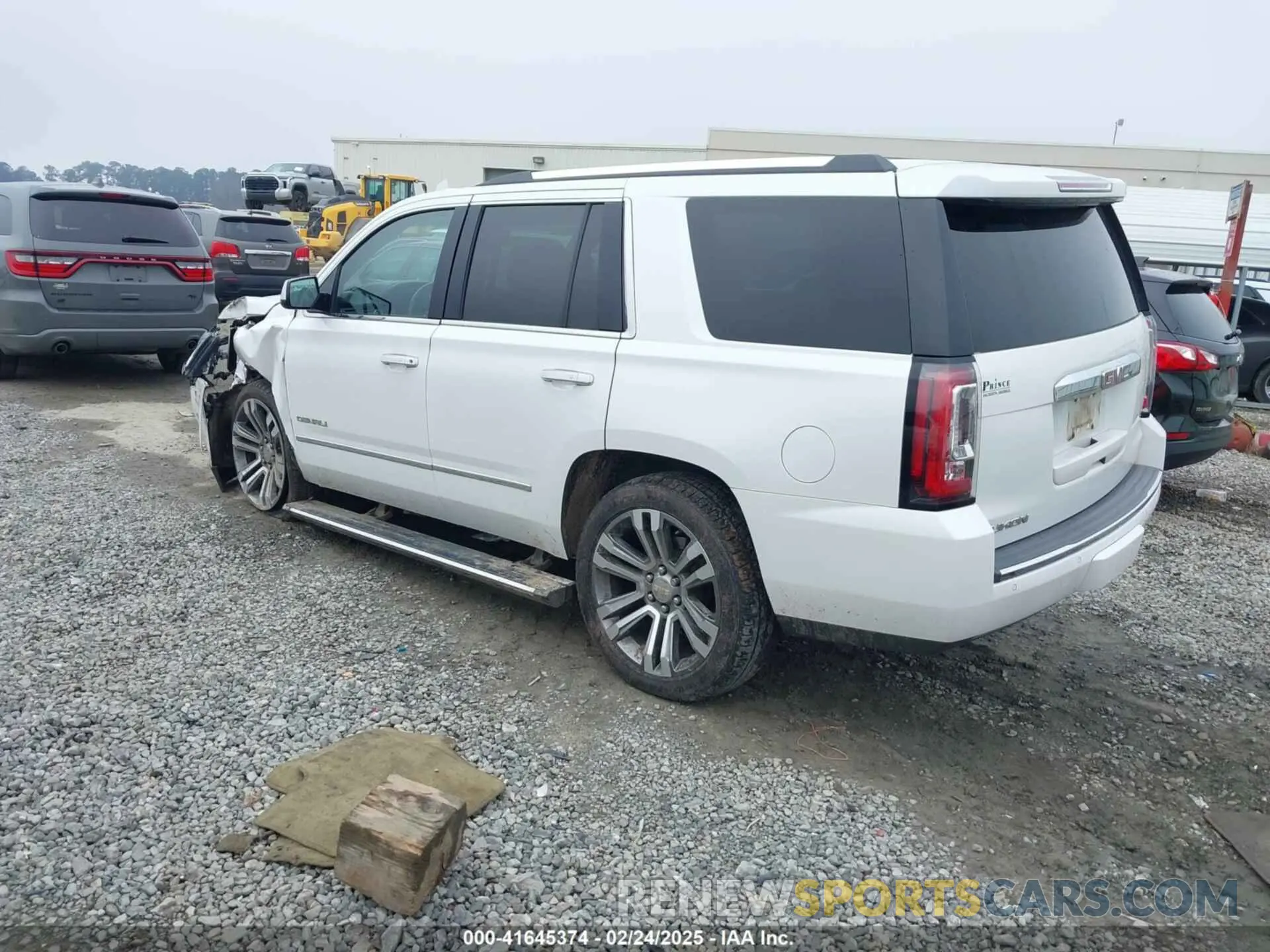 3 fotografías del automóvil dañado 1GKS1CKJ7KR364240 GMC YUKON 2019
