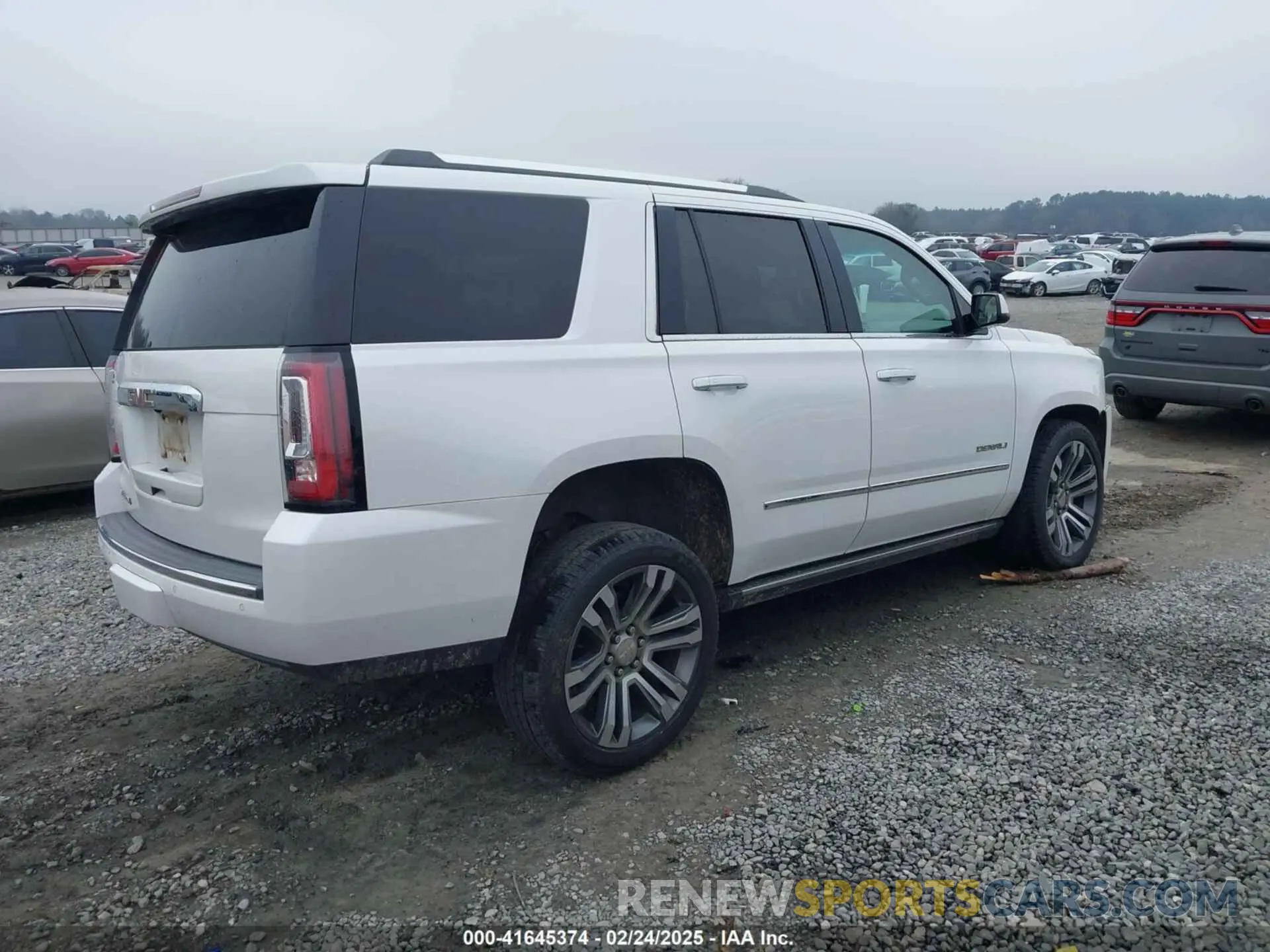 4 fotografías del automóvil dañado 1GKS1CKJ7KR364240 GMC YUKON 2019