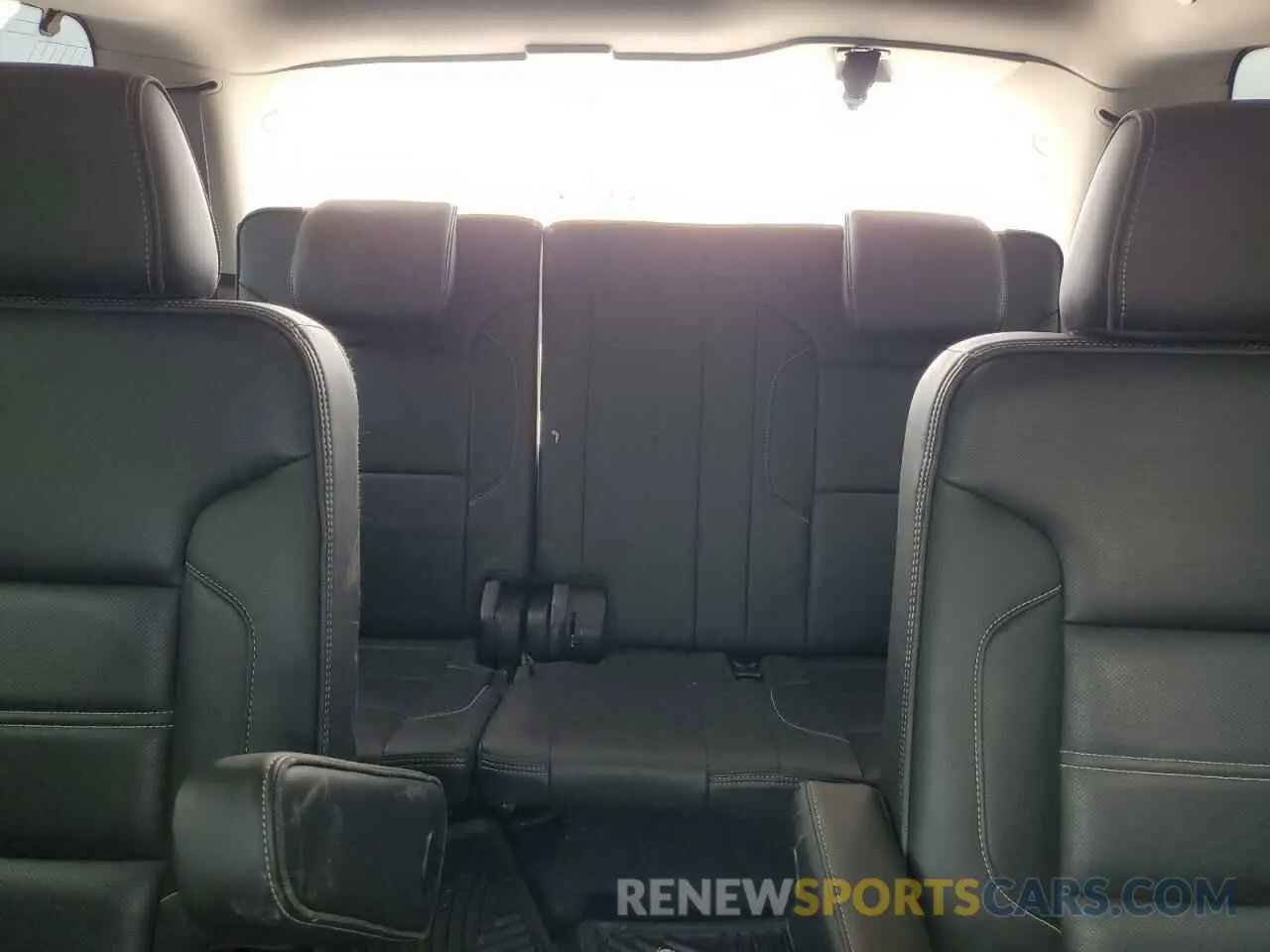 10 fotografías del automóvil dañado 1GKS1CKJ8KR349844 GMC YUKON 2019