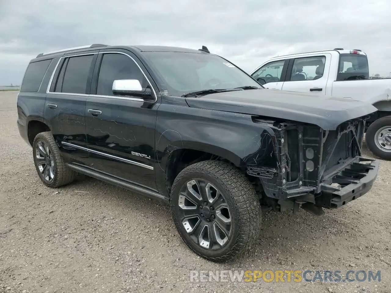 4 fotografías del automóvil dañado 1GKS1CKJ8KR349844 GMC YUKON 2019