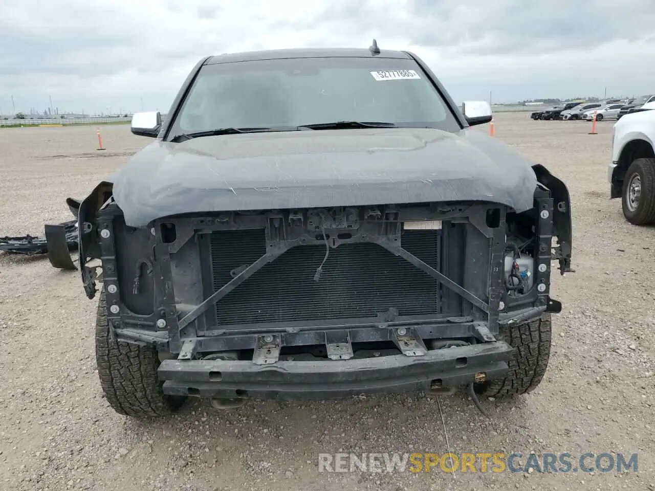 5 fotografías del automóvil dañado 1GKS1CKJ8KR349844 GMC YUKON 2019