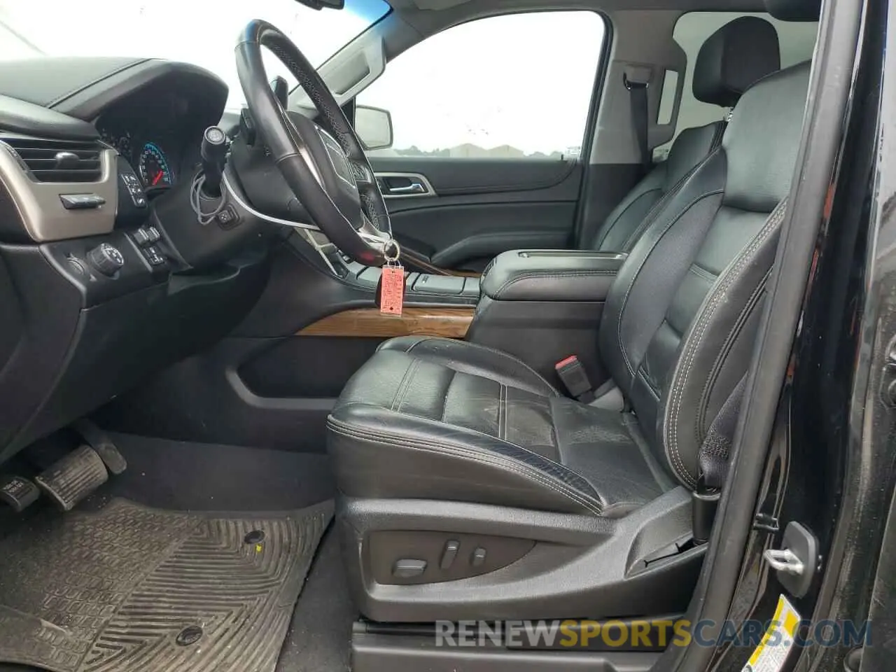 7 fotografías del automóvil dañado 1GKS1CKJ8KR349844 GMC YUKON 2019