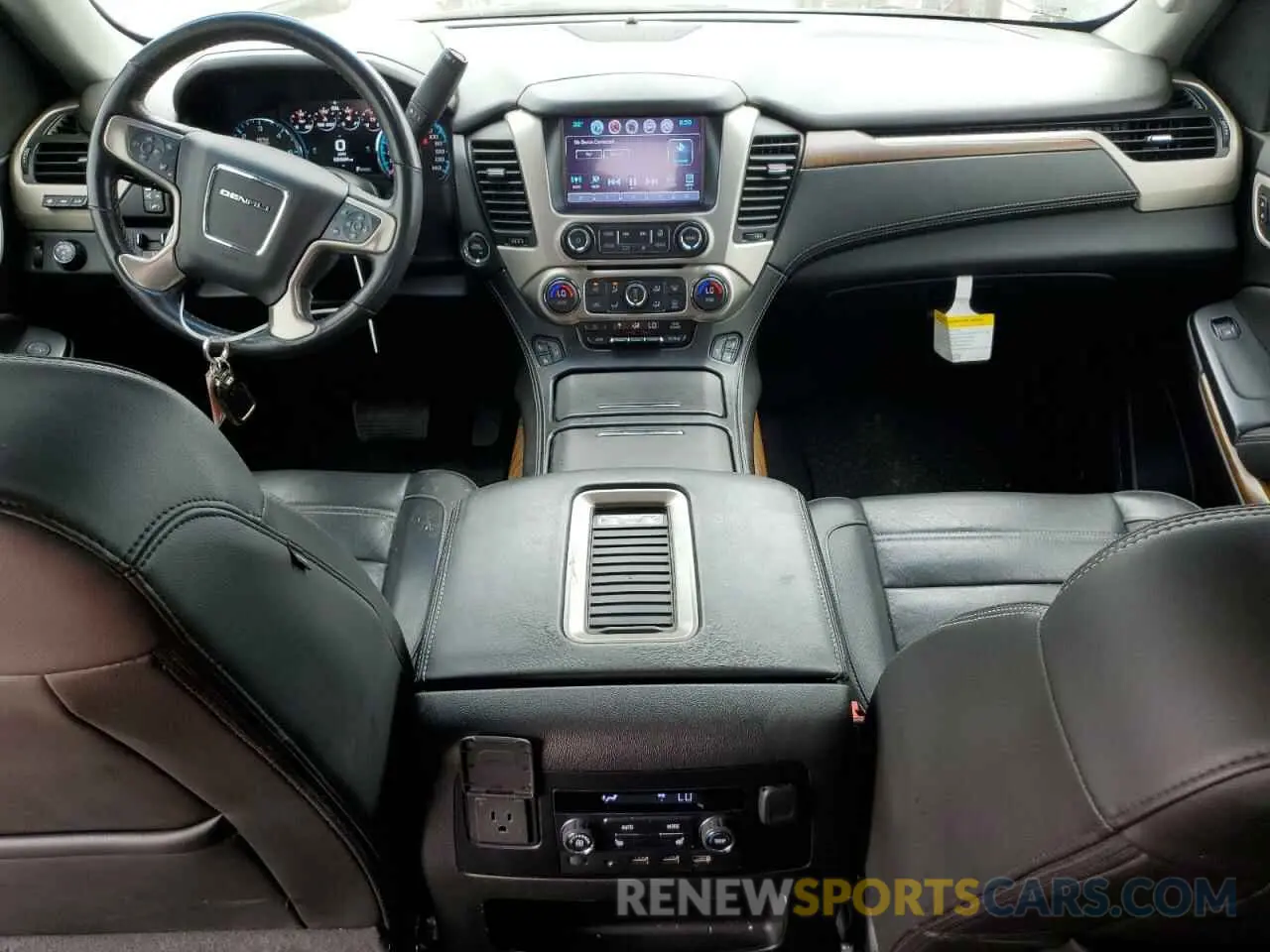 8 fotografías del automóvil dañado 1GKS1CKJ8KR349844 GMC YUKON 2019
