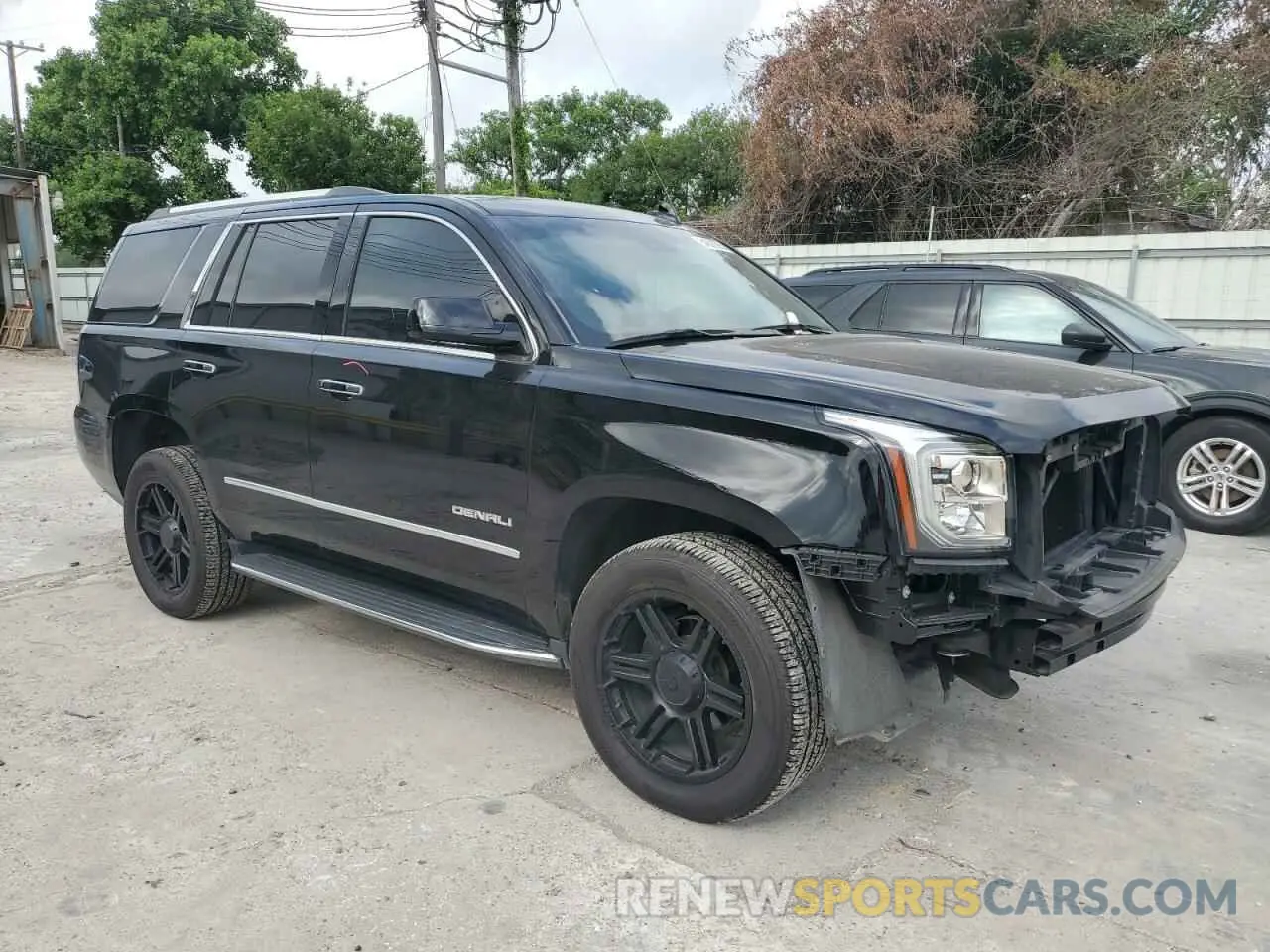 4 fotografías del automóvil dañado 1GKS1CKJ8KR376395 GMC YUKON 2019