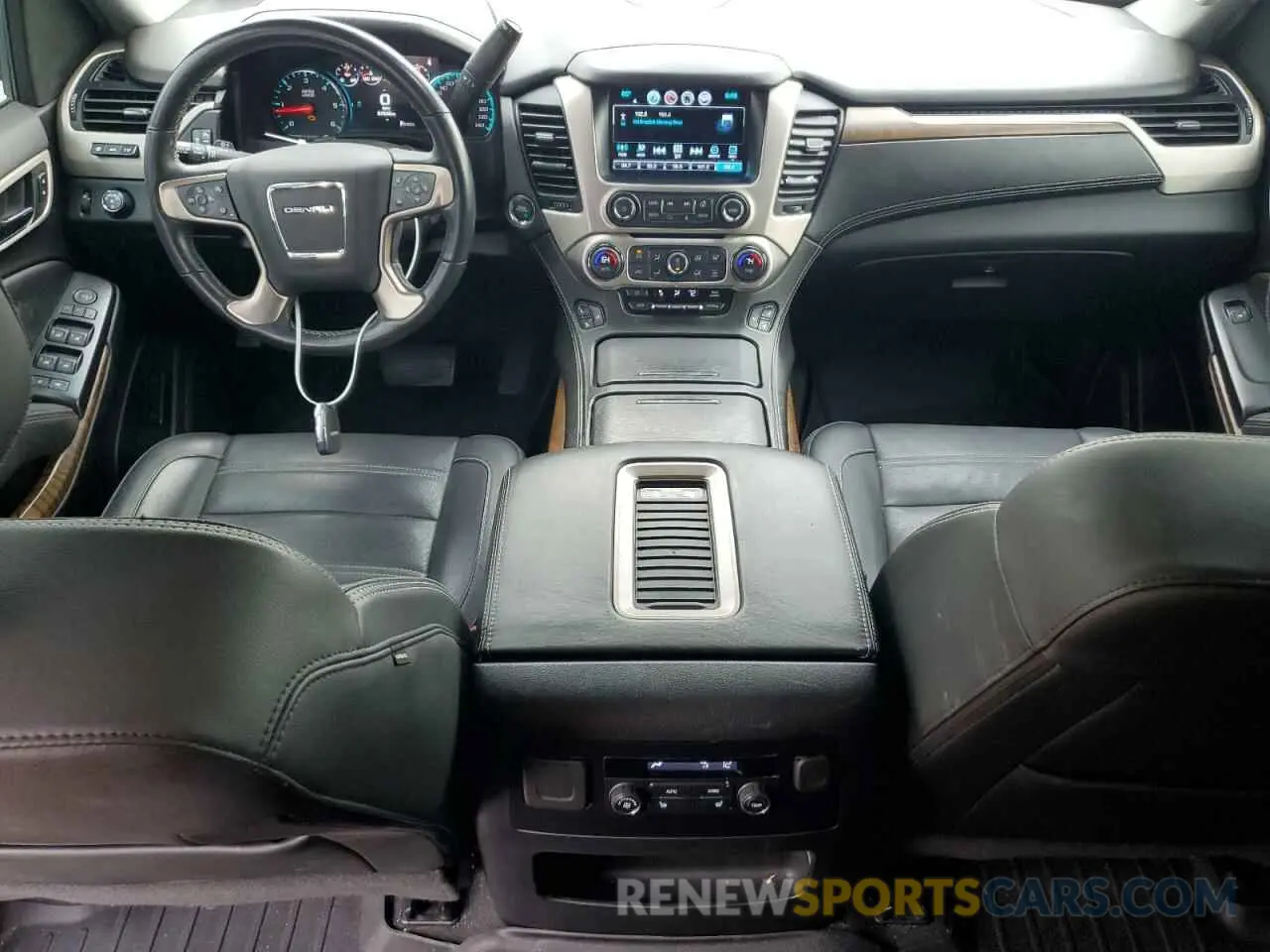 8 fotografías del automóvil dañado 1GKS1CKJ8KR376395 GMC YUKON 2019