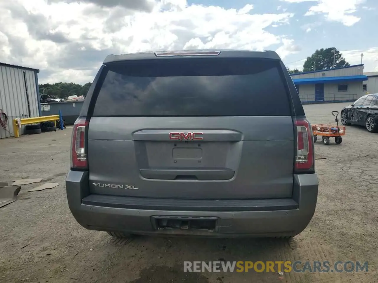 6 fotografías del automóvil dañado 1GKS1GKC0KR325305 GMC YUKON 2019