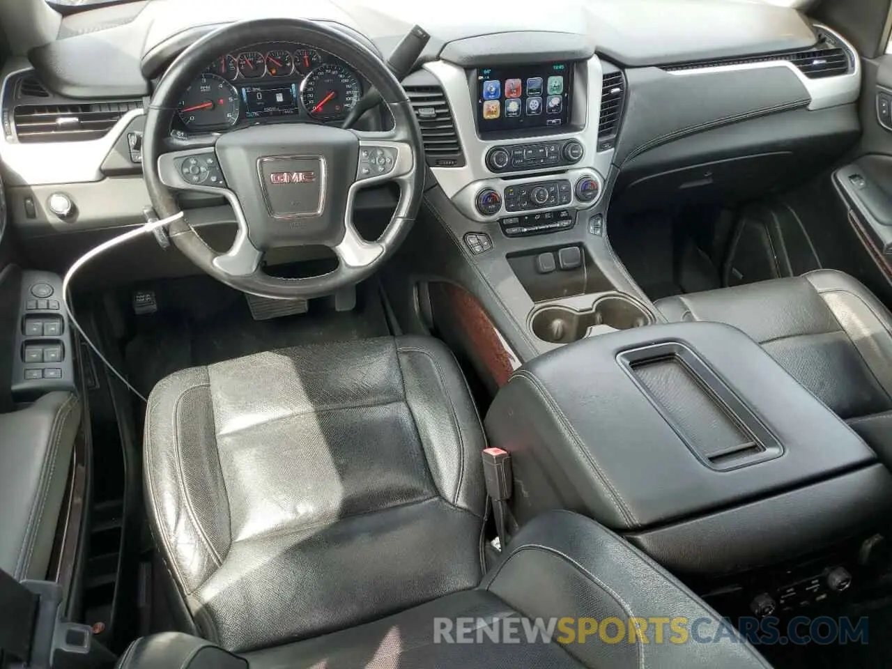8 fotografías del automóvil dañado 1GKS1GKC8KR245444 GMC YUKON 2019