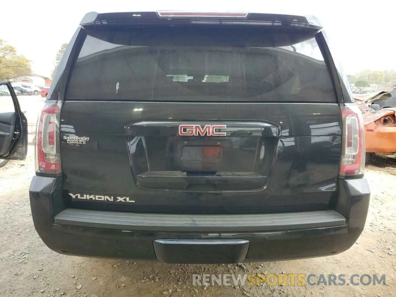 6 fotografías del automóvil dañado 1GKS1GKC9KR272264 GMC YUKON 2019