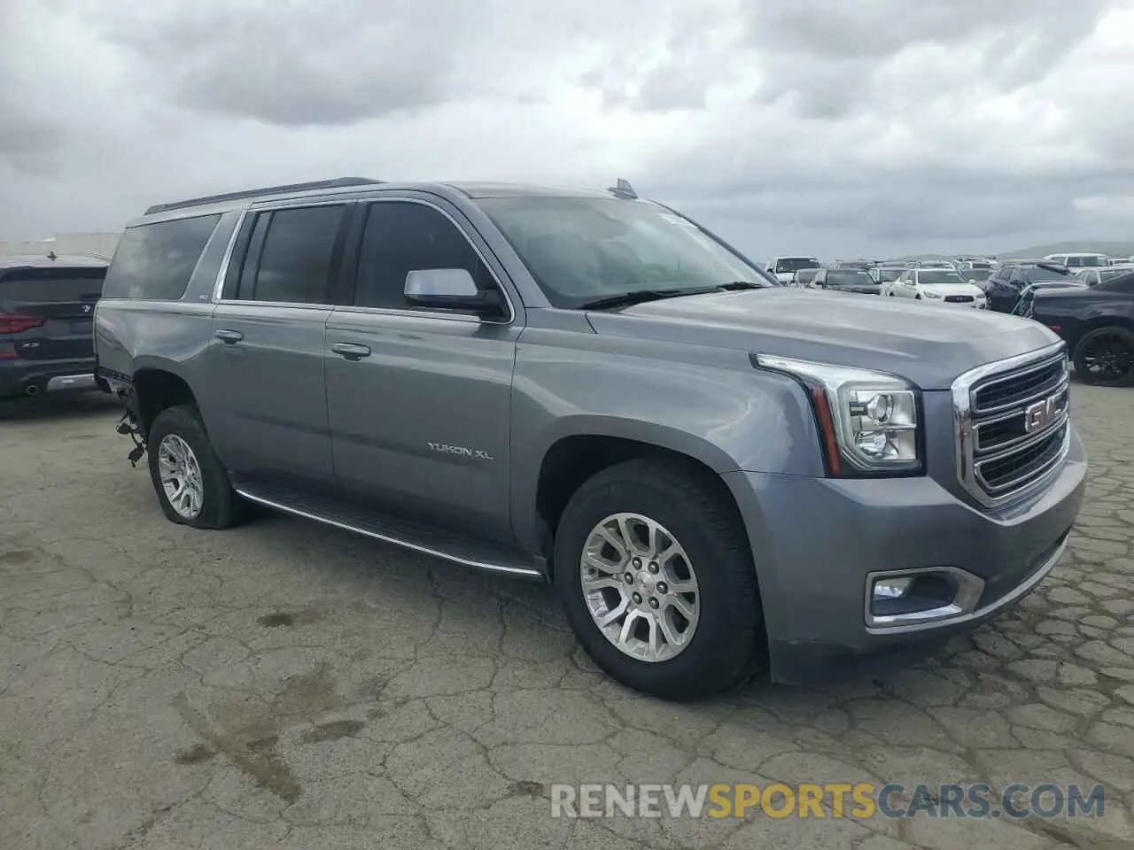 4 fotografías del automóvil dañado 1GKS1GKC9KR331054 GMC YUKON 2019