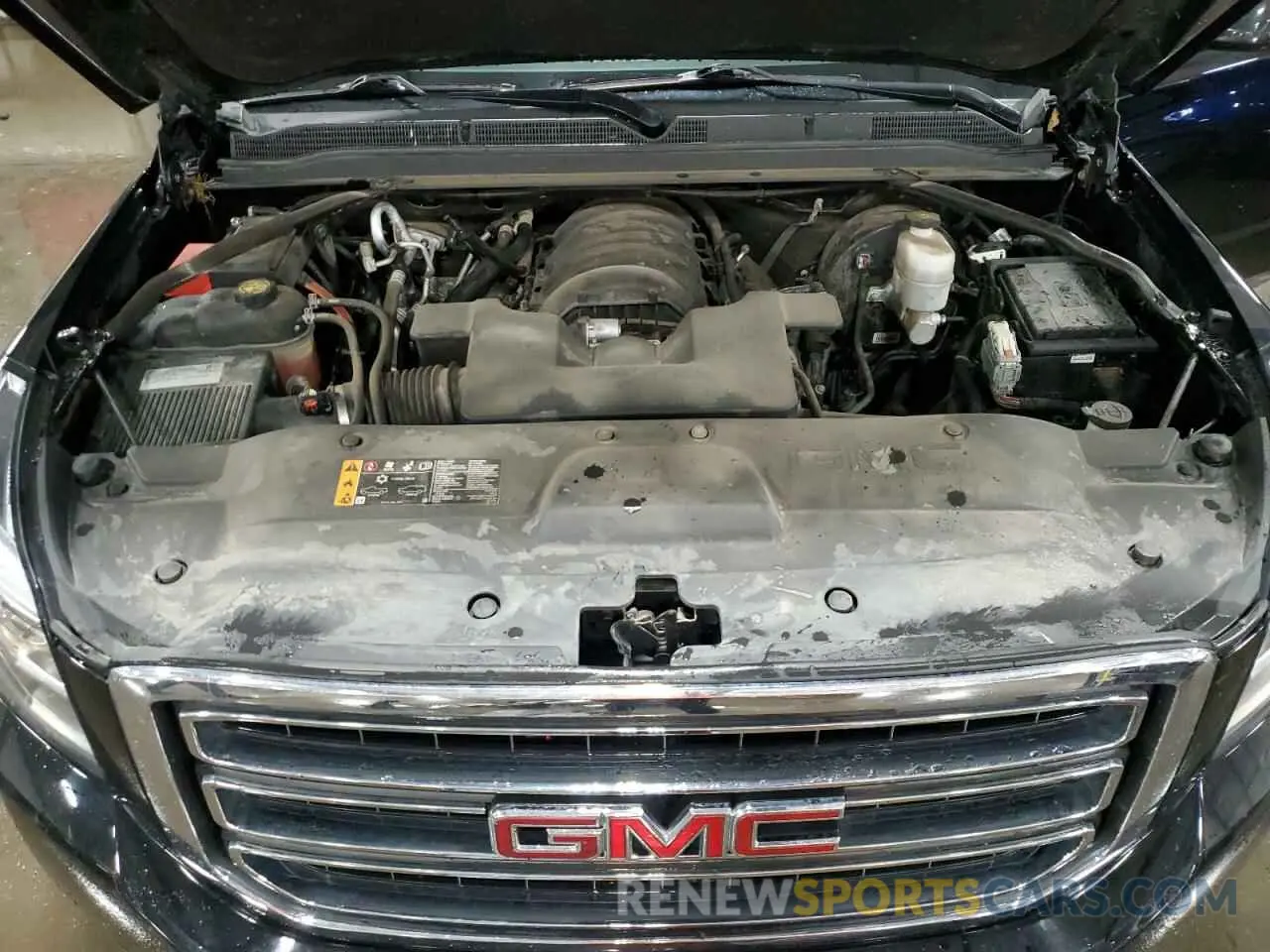 12 fotografías del automóvil dañado 1GKS2AKC9KR101962 GMC YUKON 2019