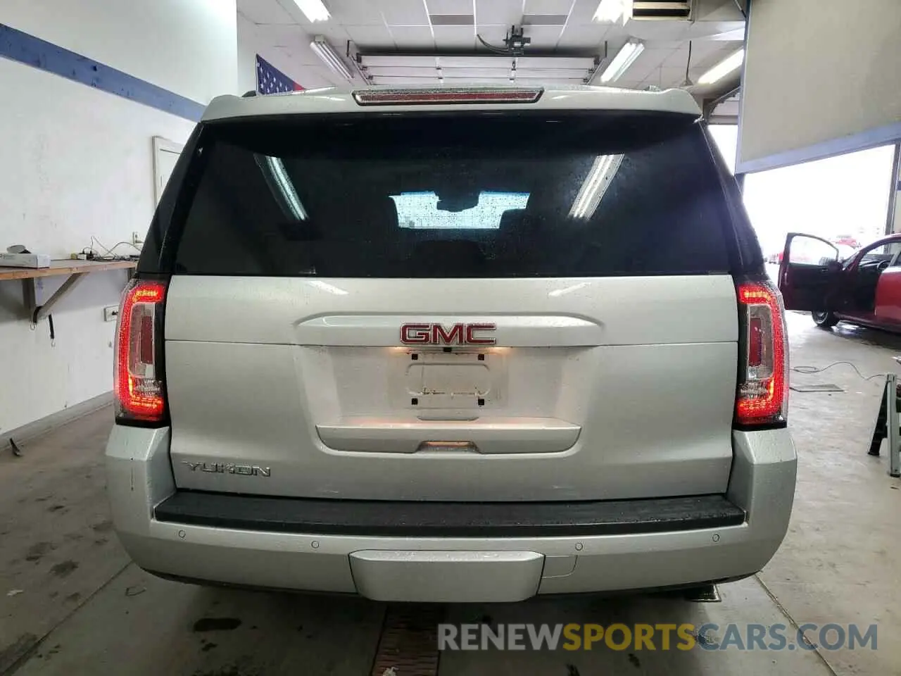 6 fotografías del automóvil dañado 1GKS2BKC0KR186986 GMC YUKON 2019