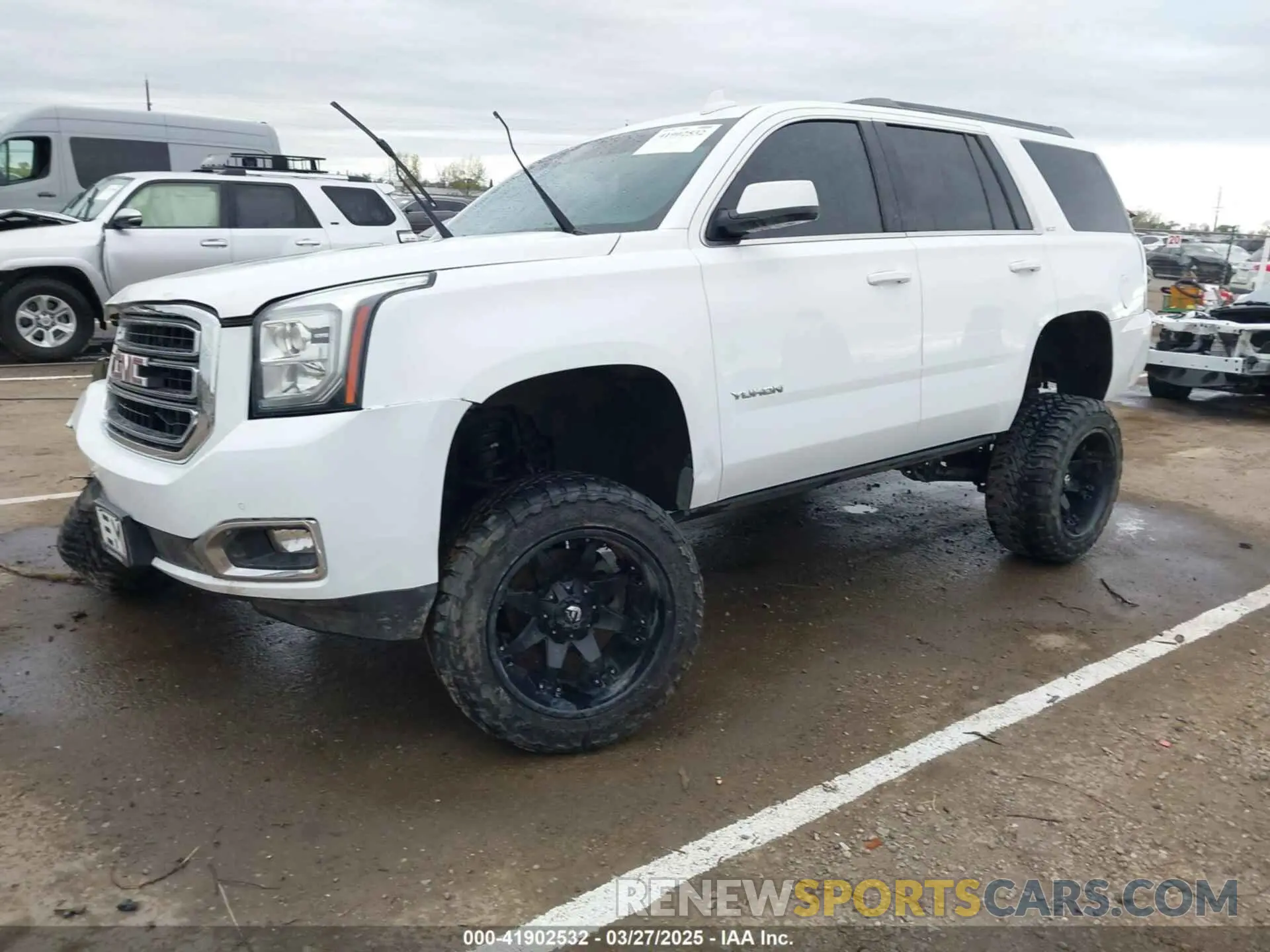 2 fotografías del automóvil dañado 1GKS2BKC1KR167766 GMC YUKON 2019