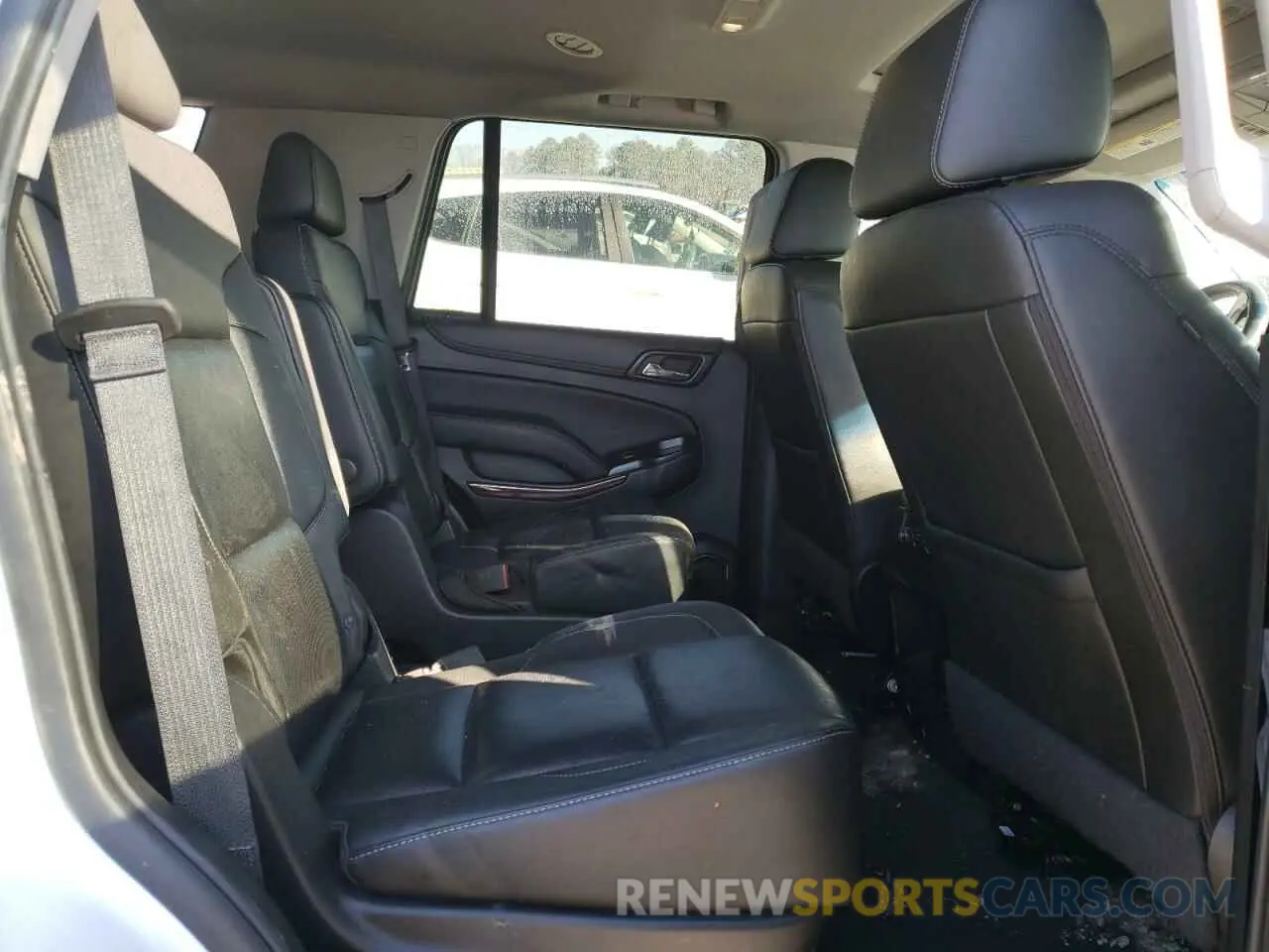 11 fotografías del automóvil dañado 1GKS2BKC7KR170977 GMC YUKON 2019