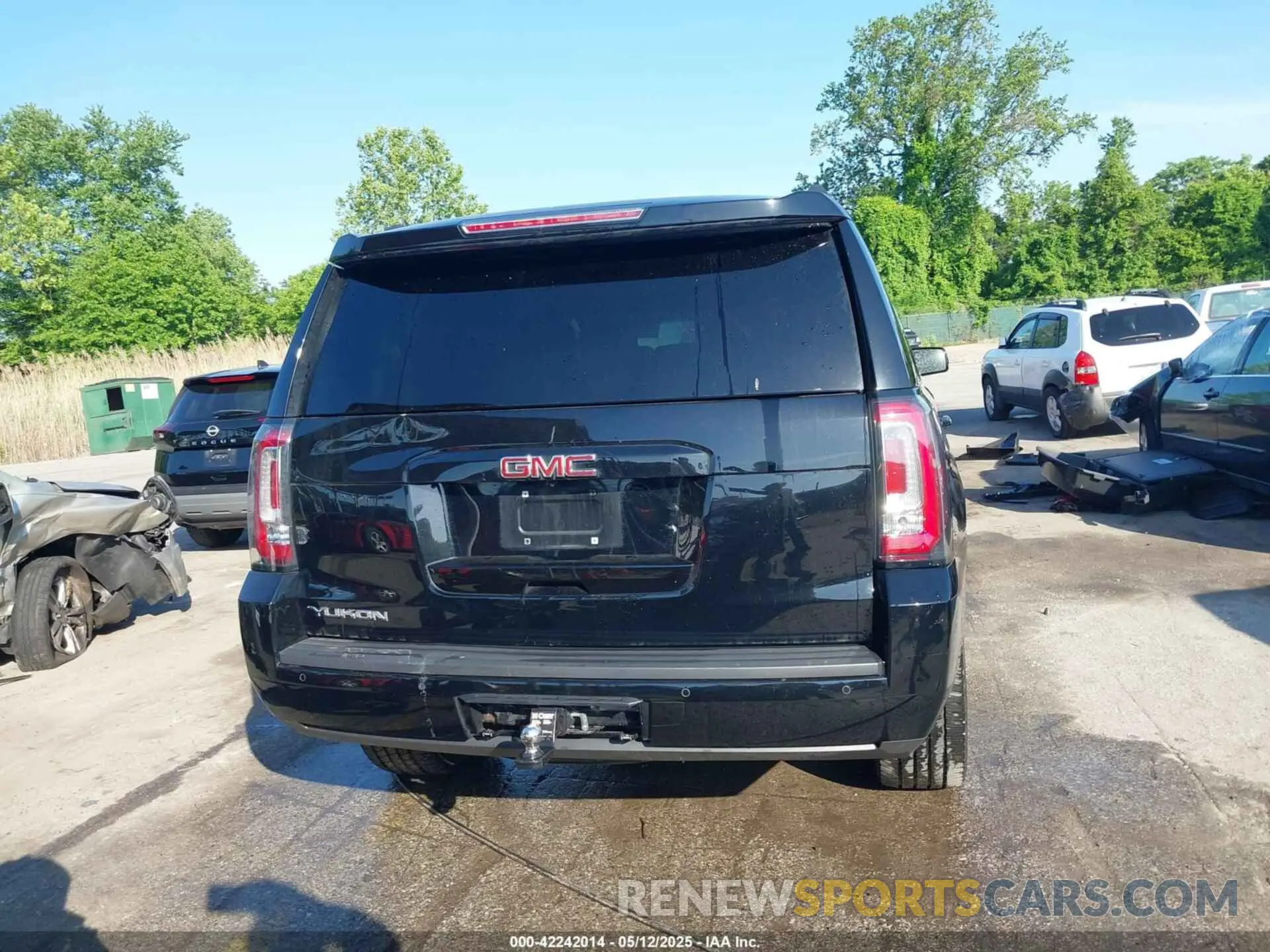 17 fotografías del automóvil dañado 1GKS2BKJ1KR208508 GMC YUKON 2019