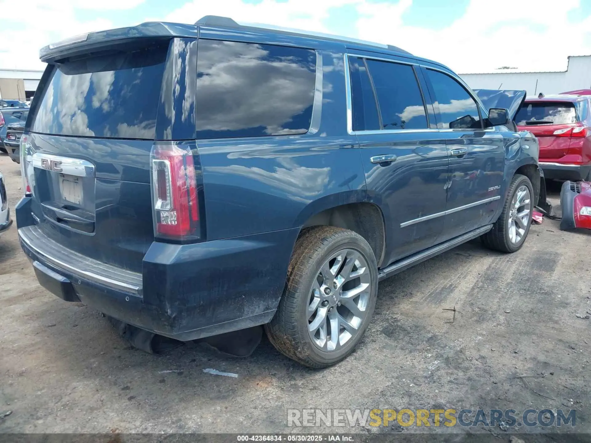 4 fotografías del automóvil dañado 1GKS2CKJ0KR186815 GMC YUKON 2019