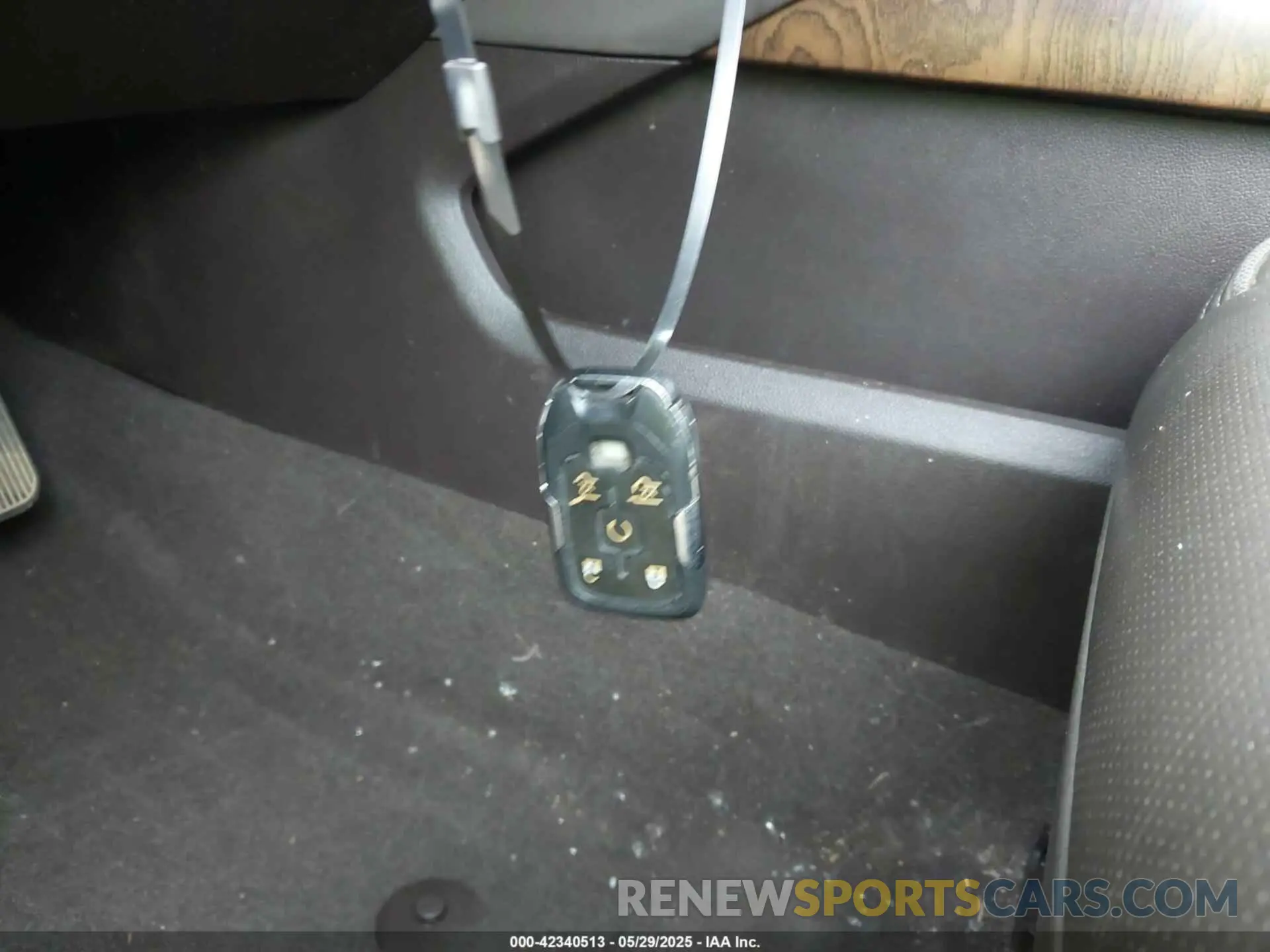 11 fotografías del automóvil dañado 1GKS2CKJ1KR224178 GMC YUKON 2019