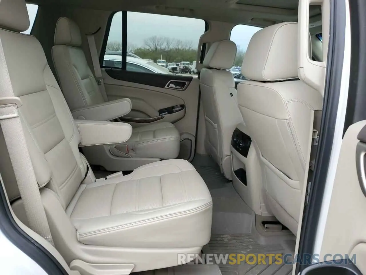 11 fotografías del automóvil dañado 1GKS2CKJ4KR328227 GMC YUKON 2019