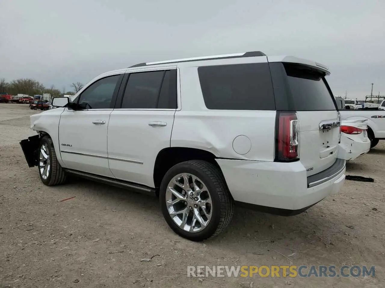 2 fotografías del automóvil dañado 1GKS2CKJ4KR328227 GMC YUKON 2019