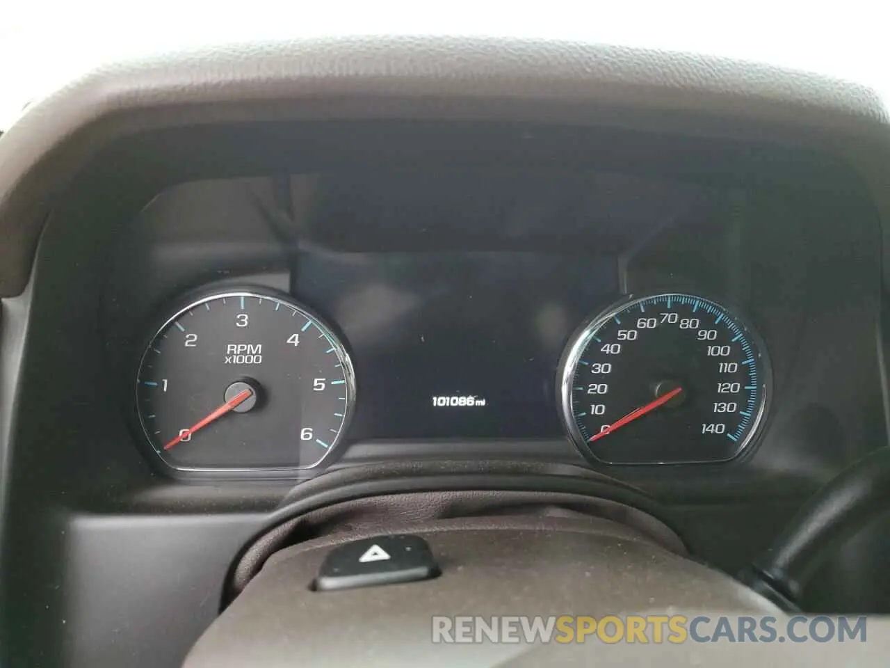 9 fotografías del automóvil dañado 1GKS2CKJ4KR328227 GMC YUKON 2019