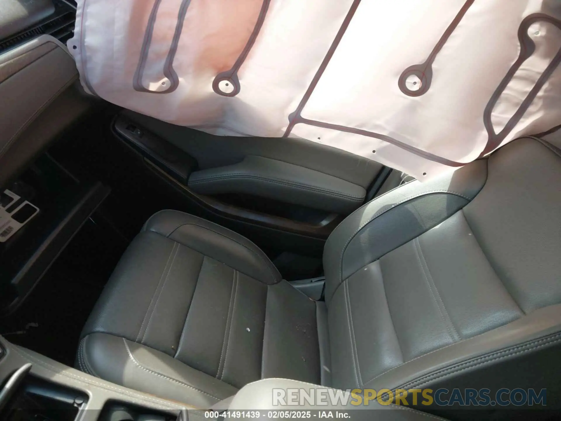 5 fotografías del automóvil dañado 1GKS2CKJ5KR100009 GMC YUKON 2019