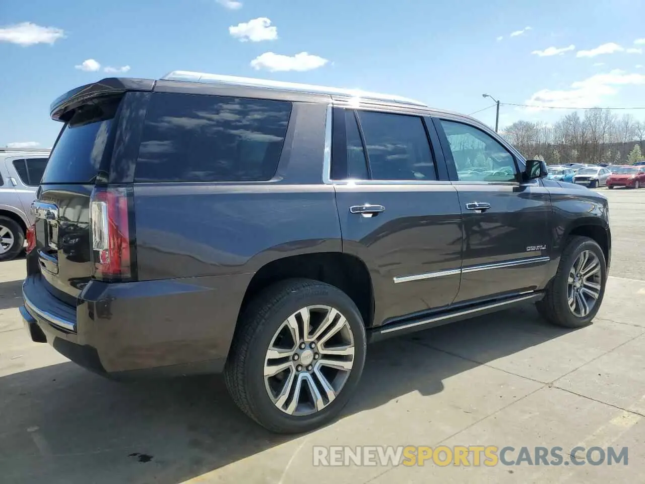 3 fotografías del automóvil dañado 1GKS2CKJ6KR296350 GMC YUKON 2019