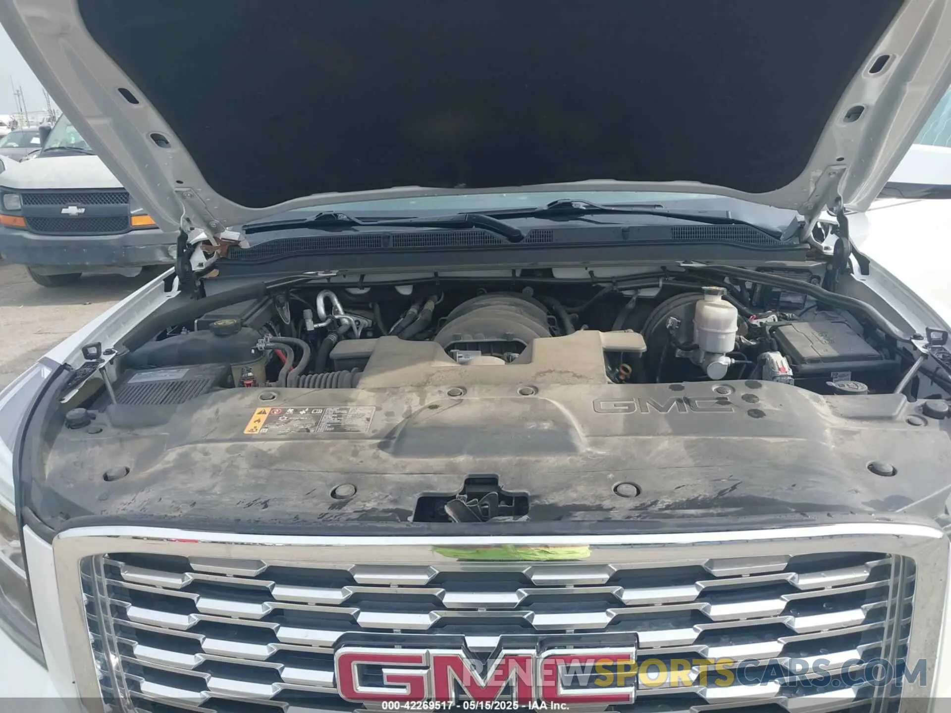 10 fotografías del automóvil dañado 1GKS2CKJ8KR355981 GMC YUKON 2019