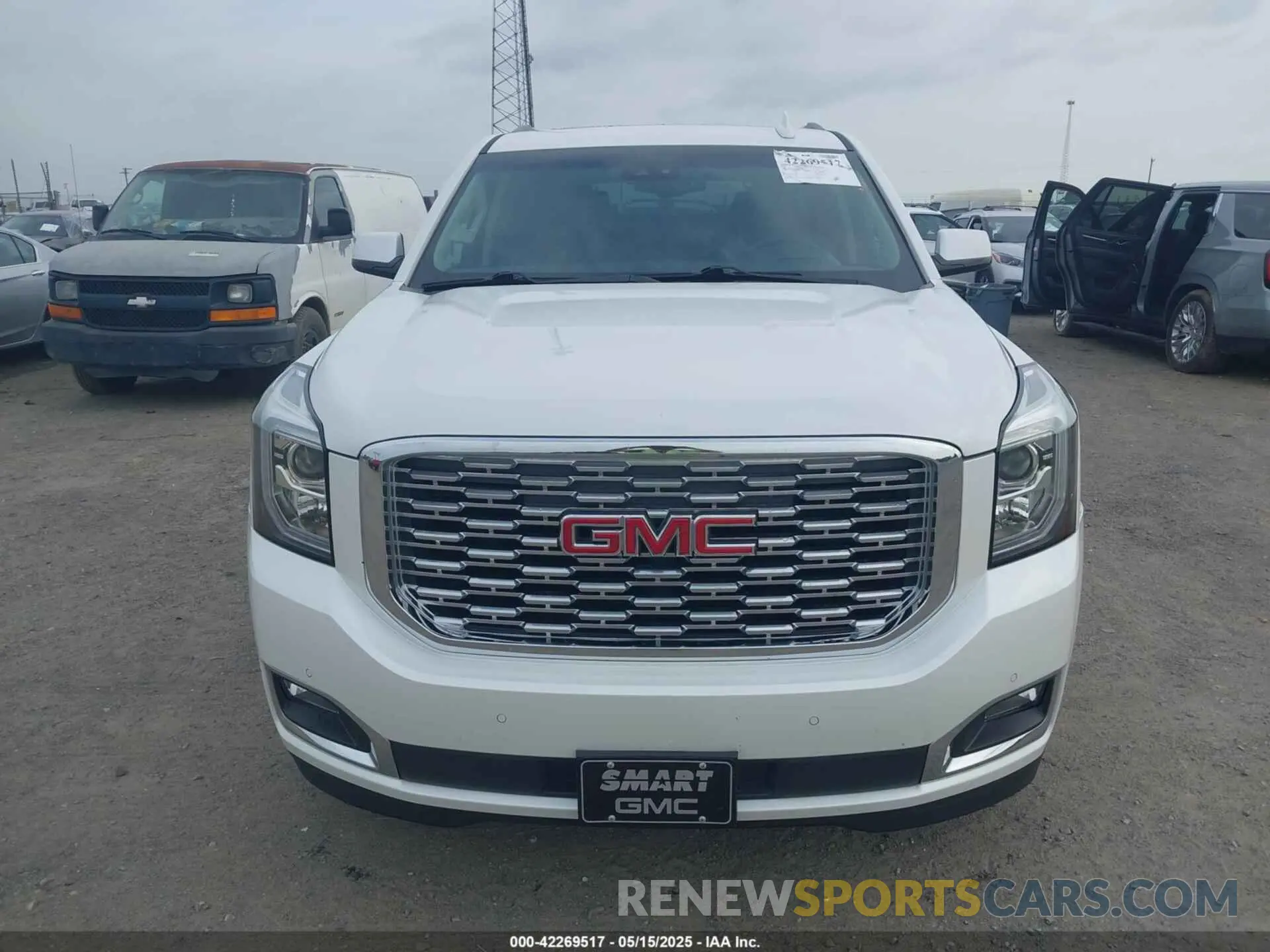 13 fotografías del automóvil dañado 1GKS2CKJ8KR355981 GMC YUKON 2019