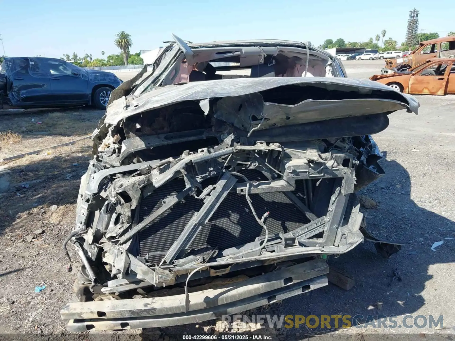 11 fotografías del automóvil dañado 1GKS2CKJ9KR326585 GMC YUKON 2019