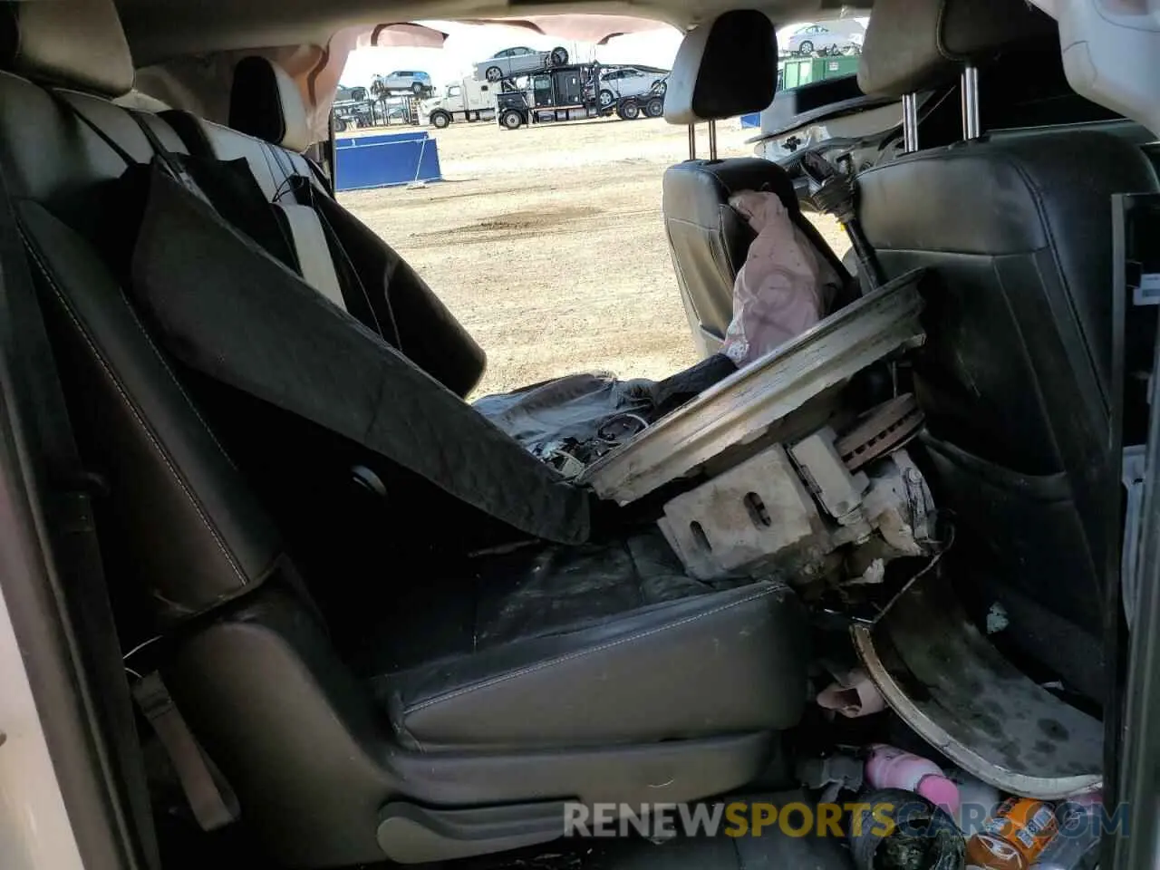 11 fotografías del automóvil dañado 1GKS2GKC0KR309103 GMC YUKON 2019