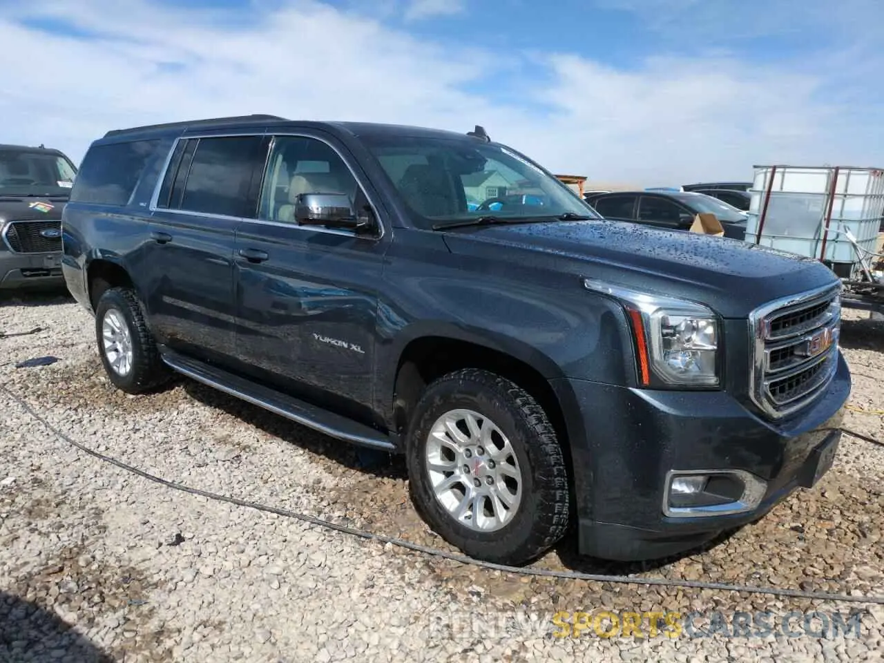 4 fotografías del automóvil dañado 1GKS2GKC4KR302722 GMC YUKON 2019
