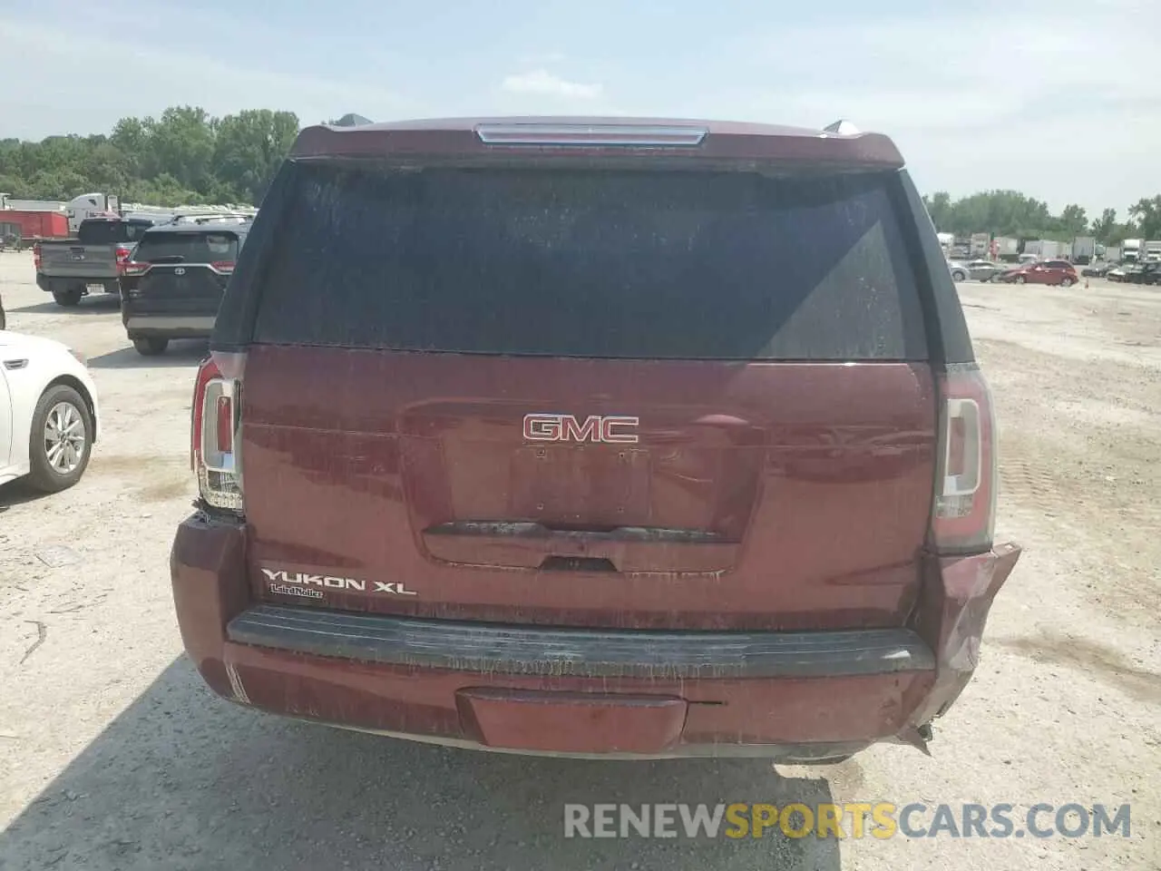 6 fotografías del automóvil dañado 1GKS2GKC5KR303605 GMC YUKON 2019