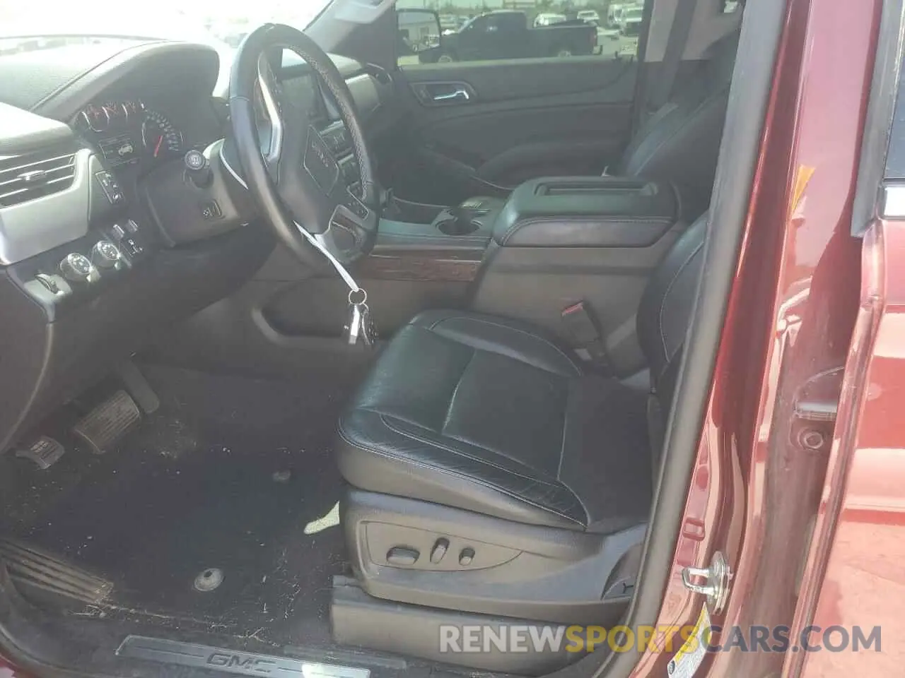 7 fotografías del automóvil dañado 1GKS2GKC5KR303605 GMC YUKON 2019
