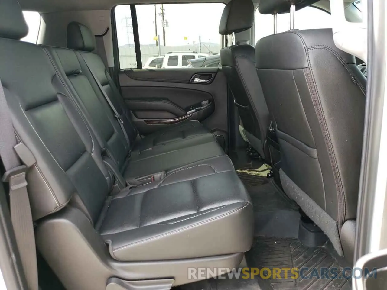 11 fotografías del automóvil dañado 1GKS2GKC5KR362816 GMC YUKON 2019