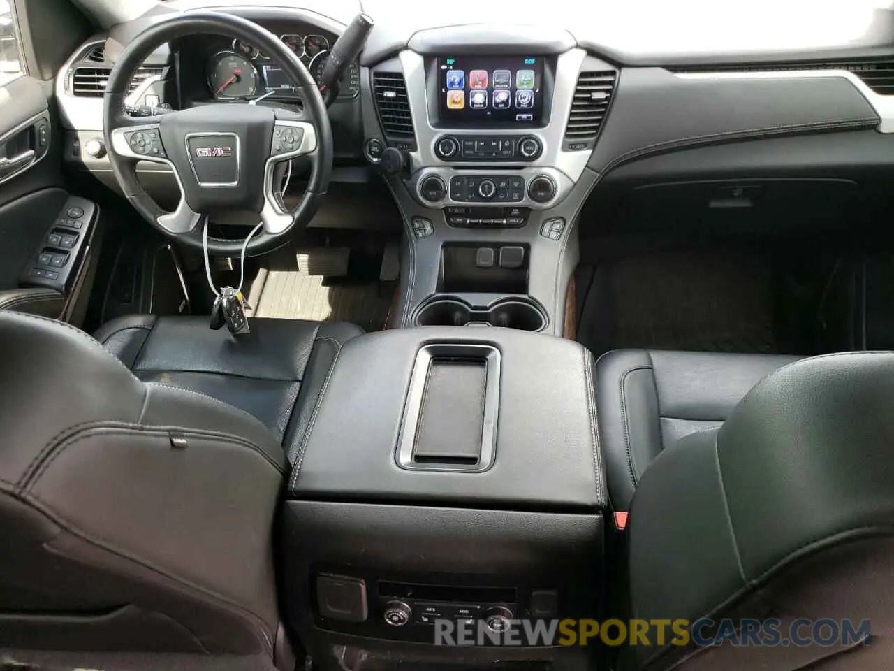 8 fotografías del automóvil dañado 1GKS2GKC5KR362816 GMC YUKON 2019