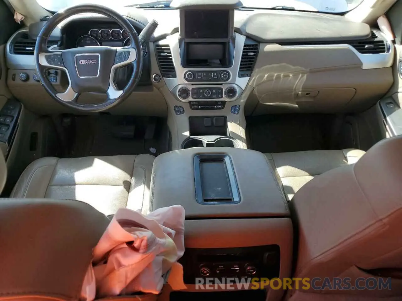 8 fotografías del automóvil dañado 1GKS2GKC6KR109858 GMC YUKON 2019