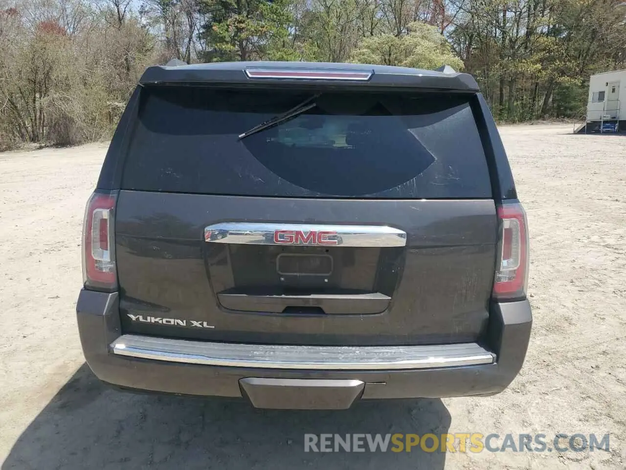 6 fotografías del automóvil dañado 1GKS2HKJ1KR208382 GMC YUKON 2019