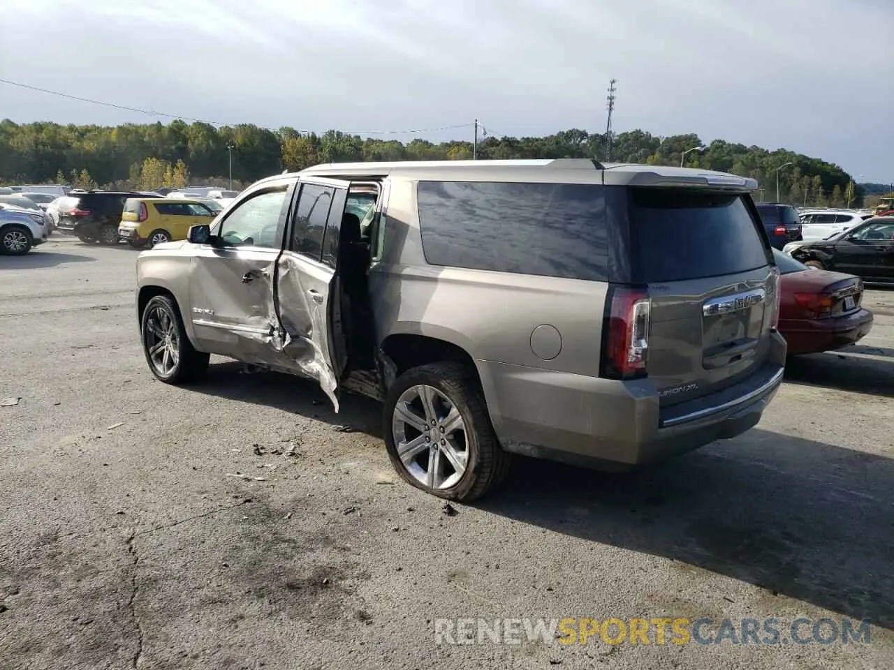 2 fotografías del automóvil dañado 1GKS2HKJ3KR247409 GMC YUKON 2019