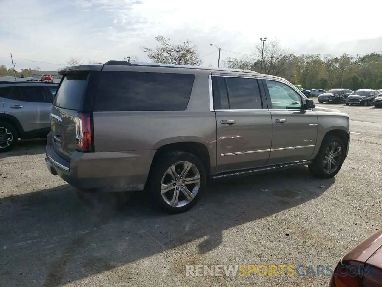 3 fotografías del automóvil dañado 1GKS2HKJ3KR247409 GMC YUKON 2019