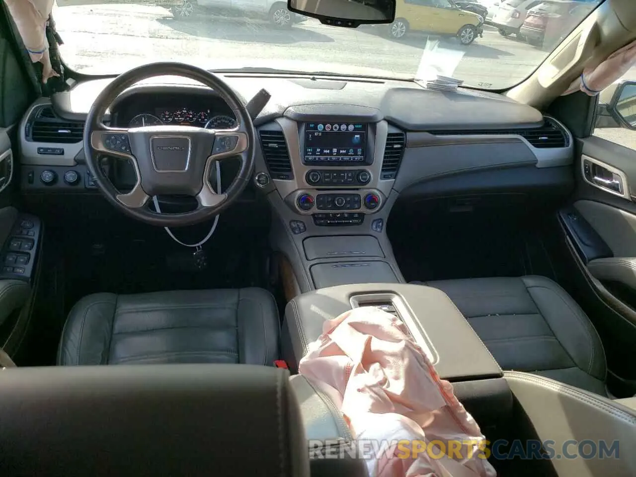 8 fotografías del automóvil dañado 1GKS2HKJ3KR247409 GMC YUKON 2019