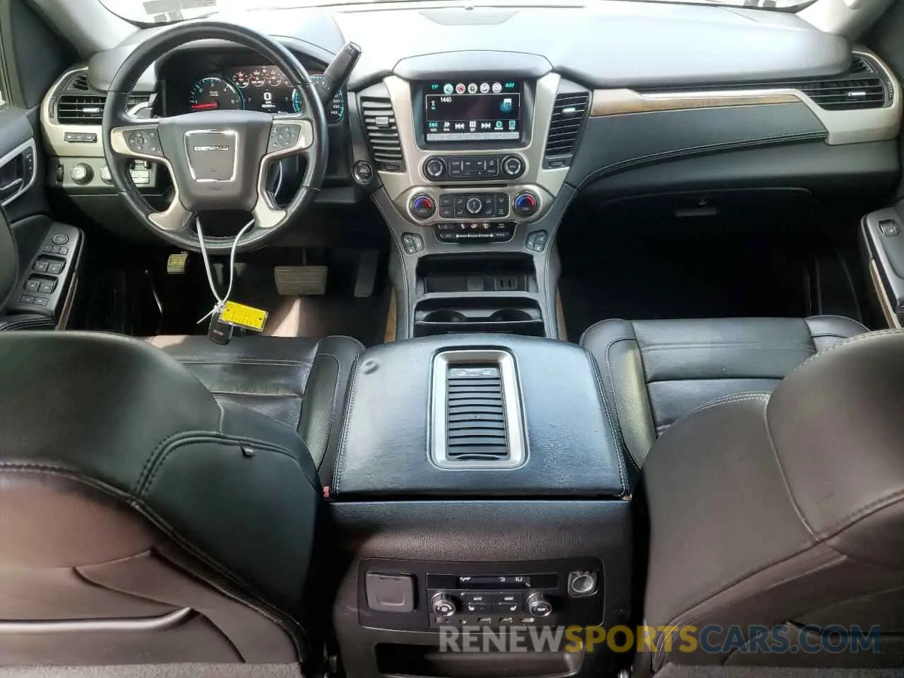 8 fotografías del automóvil dañado 1GKS2HKJ5KR114327 GMC YUKON 2019