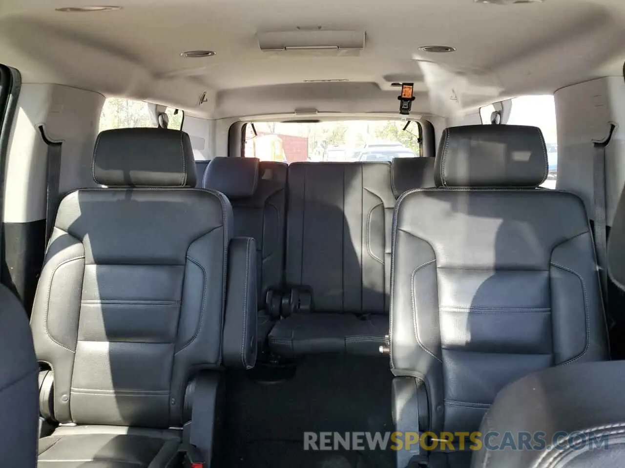 10 fotografías del automóvil dañado 1GKS2HKJ6KR307005 GMC YUKON 2019