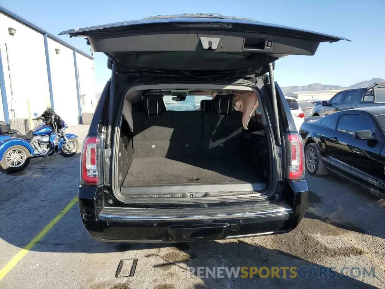 6 fotografías del automóvil dañado 1GKS2HKJXKR368518 GMC YUKON 2019