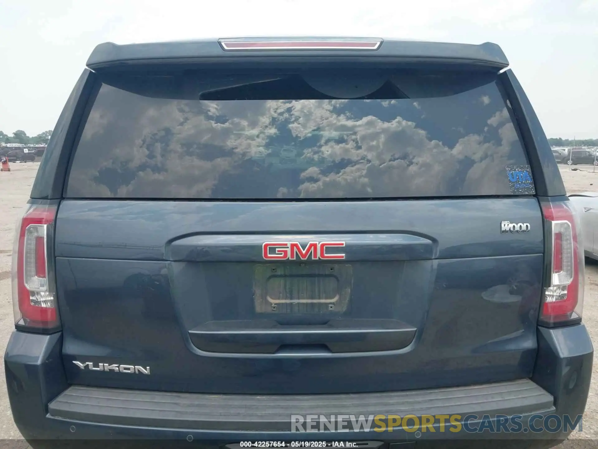 16 fotografías del automóvil dañado 1GKS1BKC3LR170298 GMC YUKON 2020