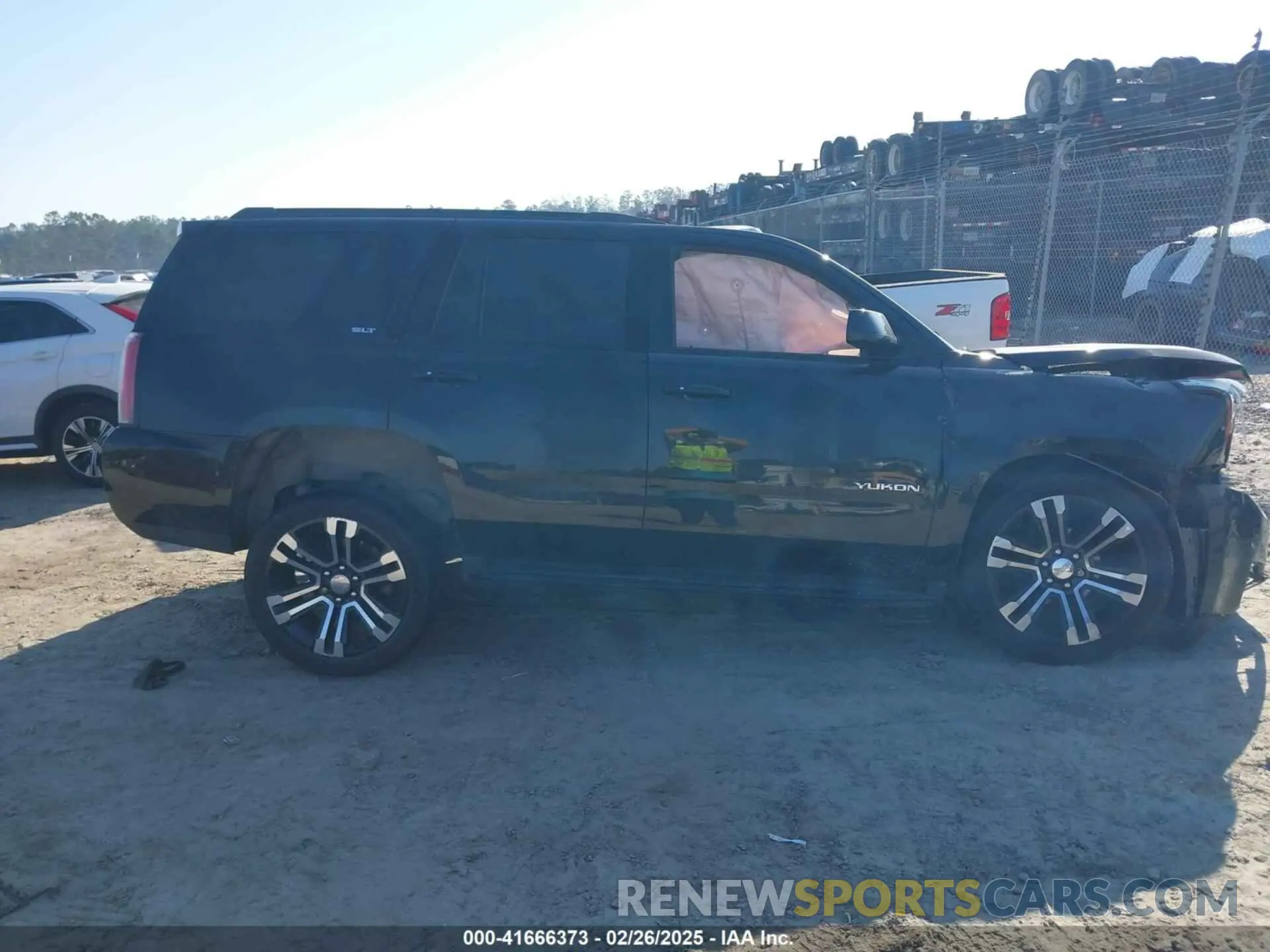 12 fotografías del automóvil dañado 1GKS2BKC1LR144201 GMC YUKON 2020