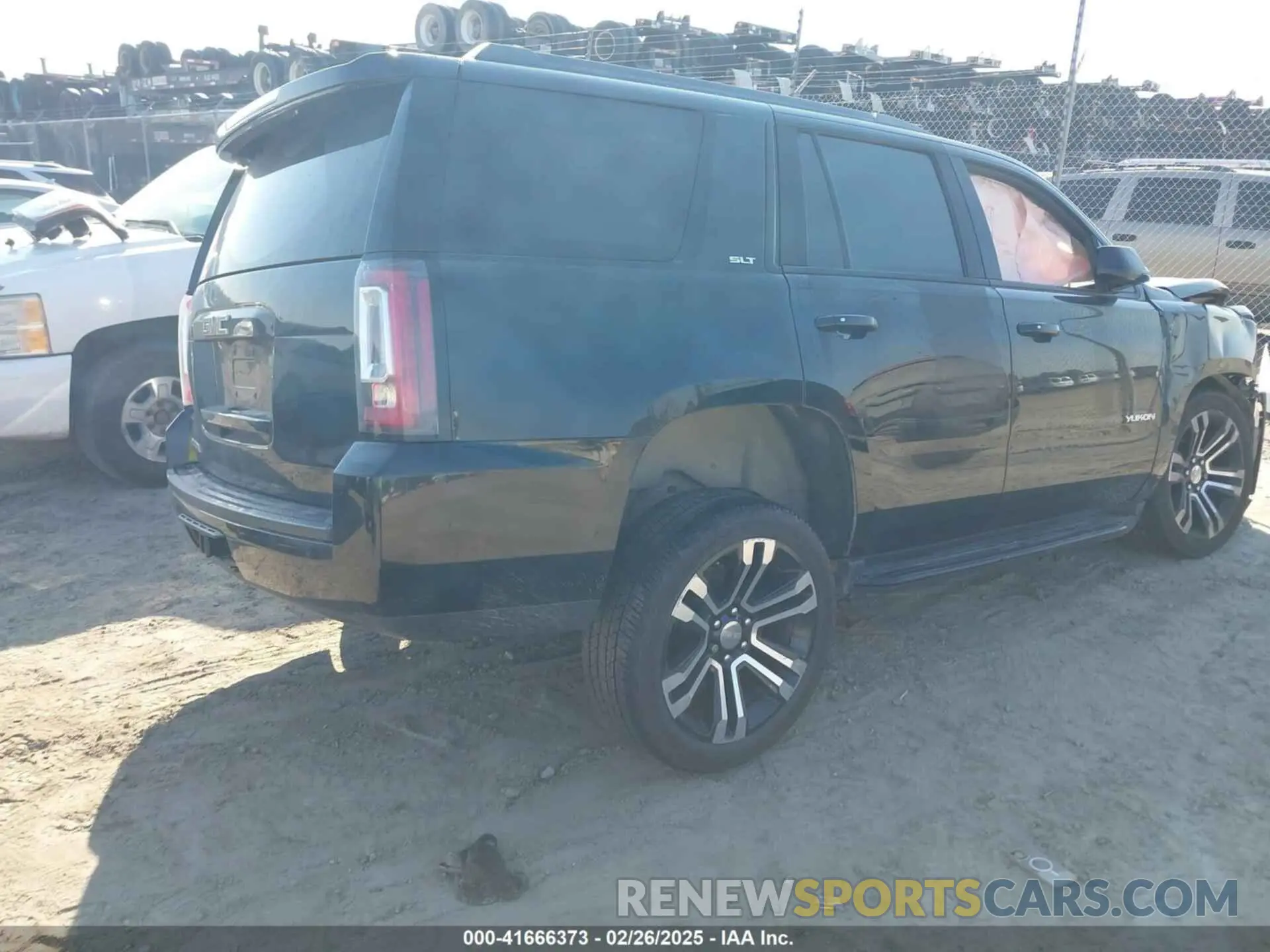 4 fotografías del automóvil dañado 1GKS2BKC1LR144201 GMC YUKON 2020