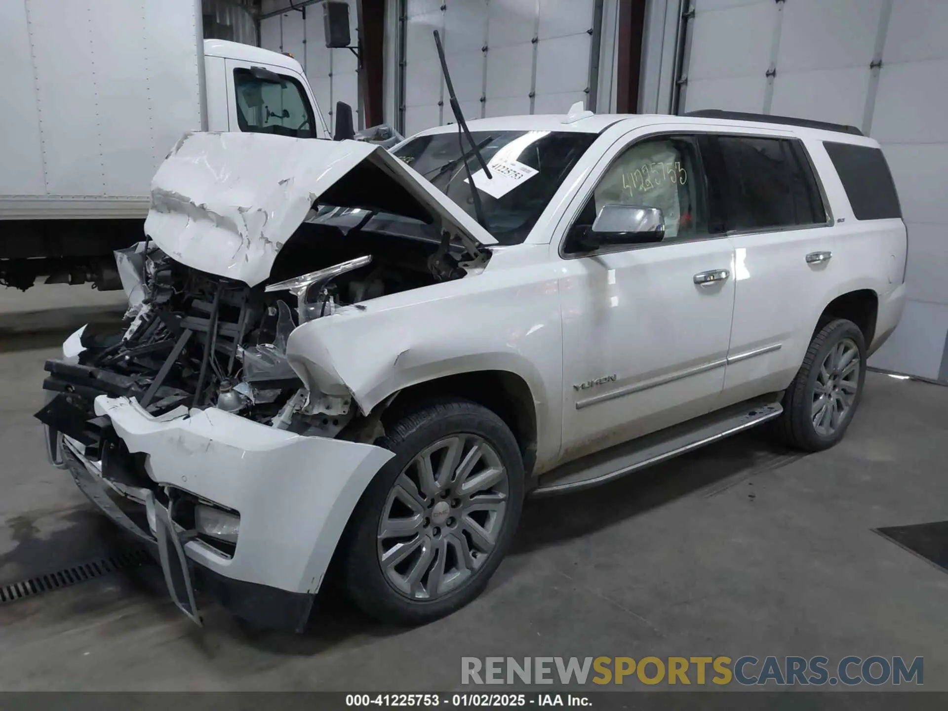 2 fotografías del automóvil dañado 1GKS2BKC2LR175800 GMC YUKON 2020