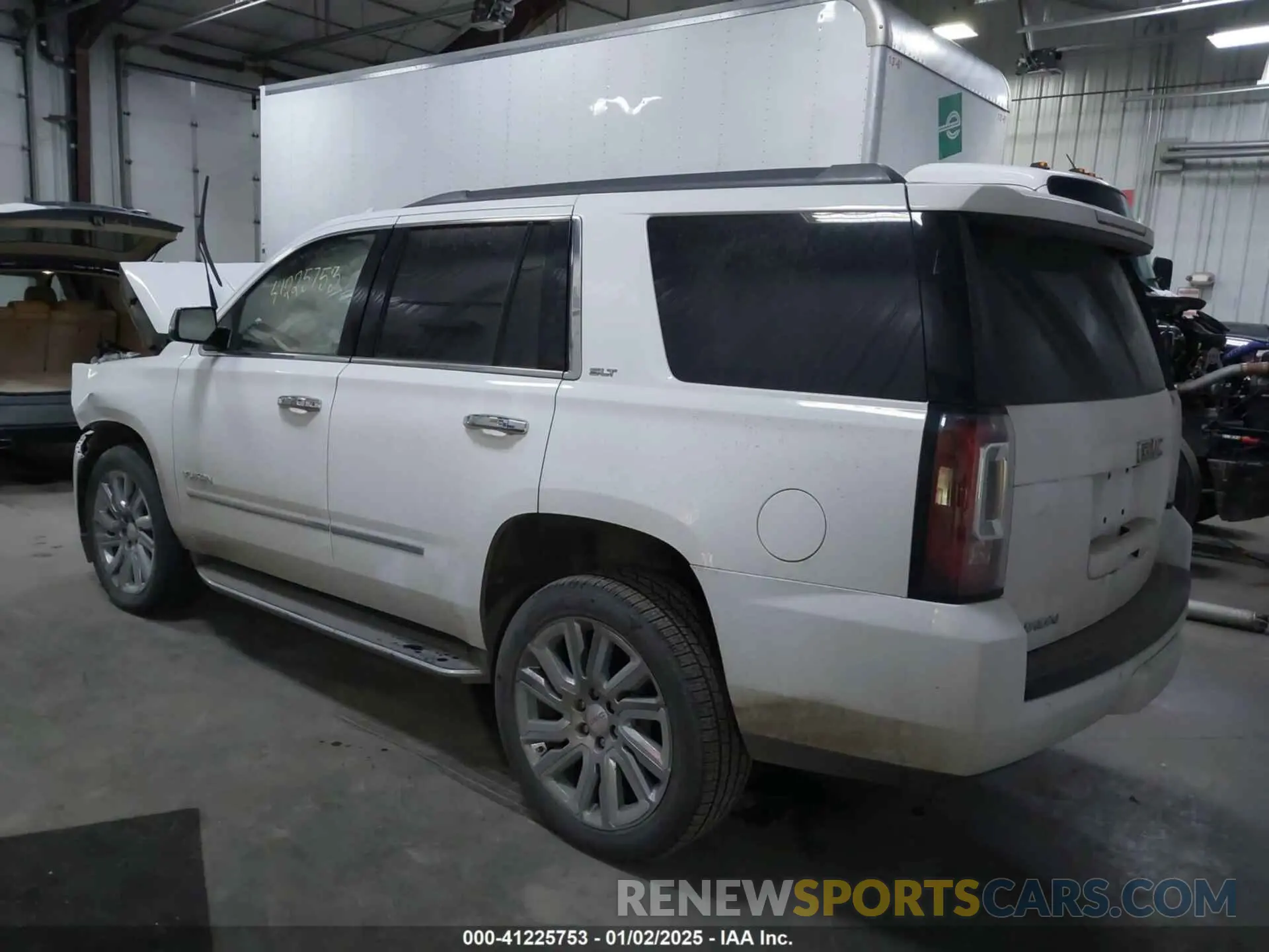 3 fotografías del automóvil dañado 1GKS2BKC2LR175800 GMC YUKON 2020